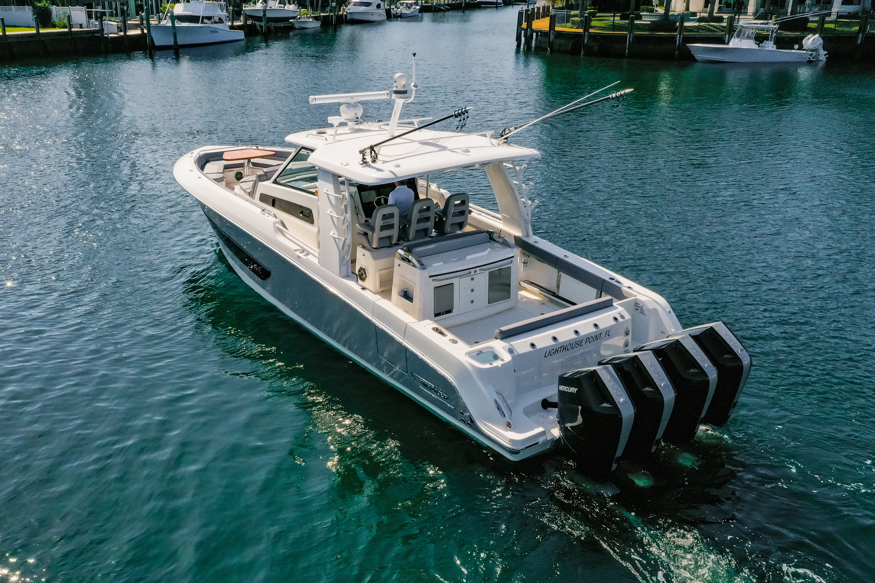 2024 Boston Whaler 420 Outrage Image Thumbnail #4