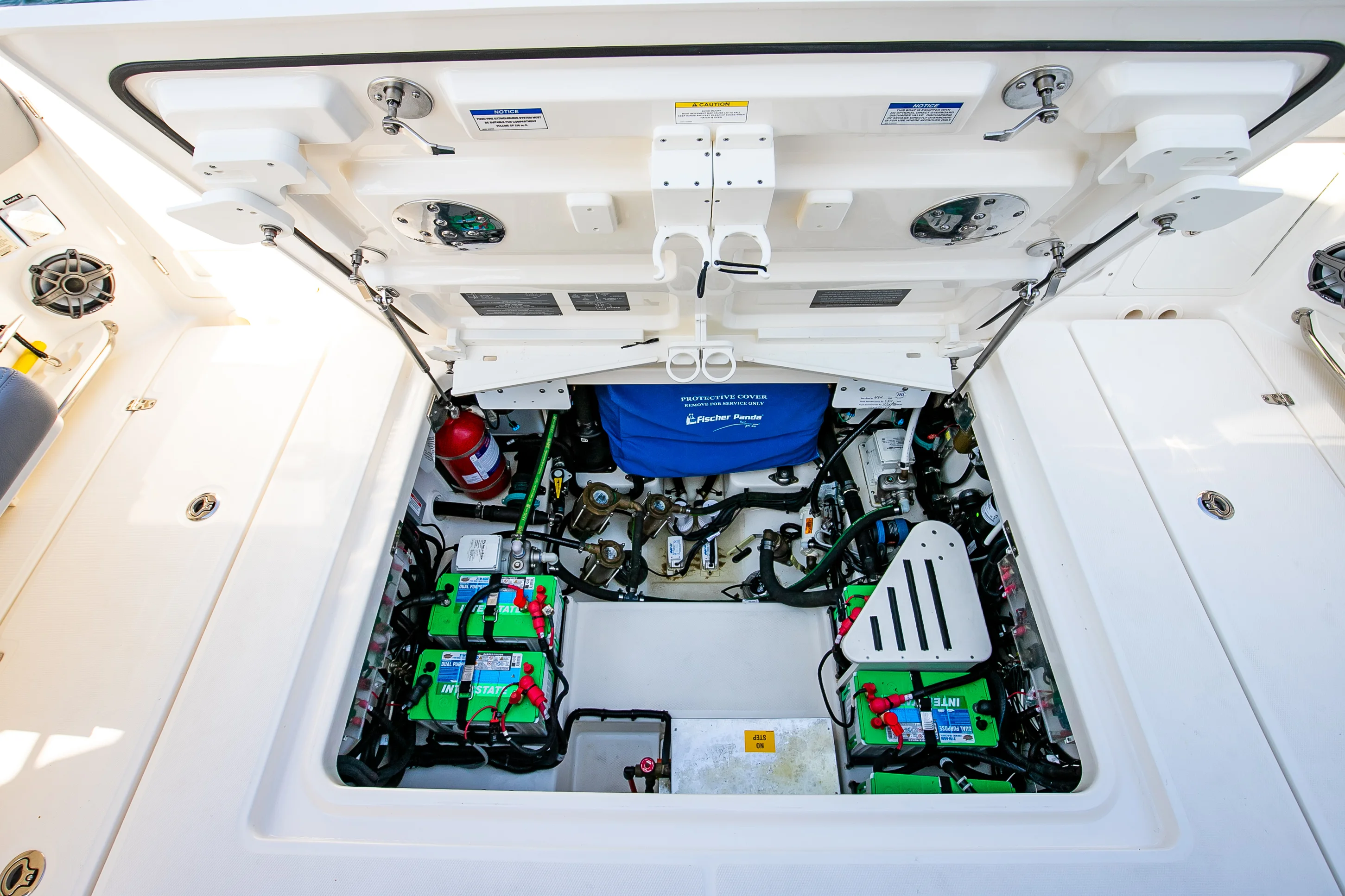 2024 Boston Whaler 420 Outrage Image Thumbnail #98