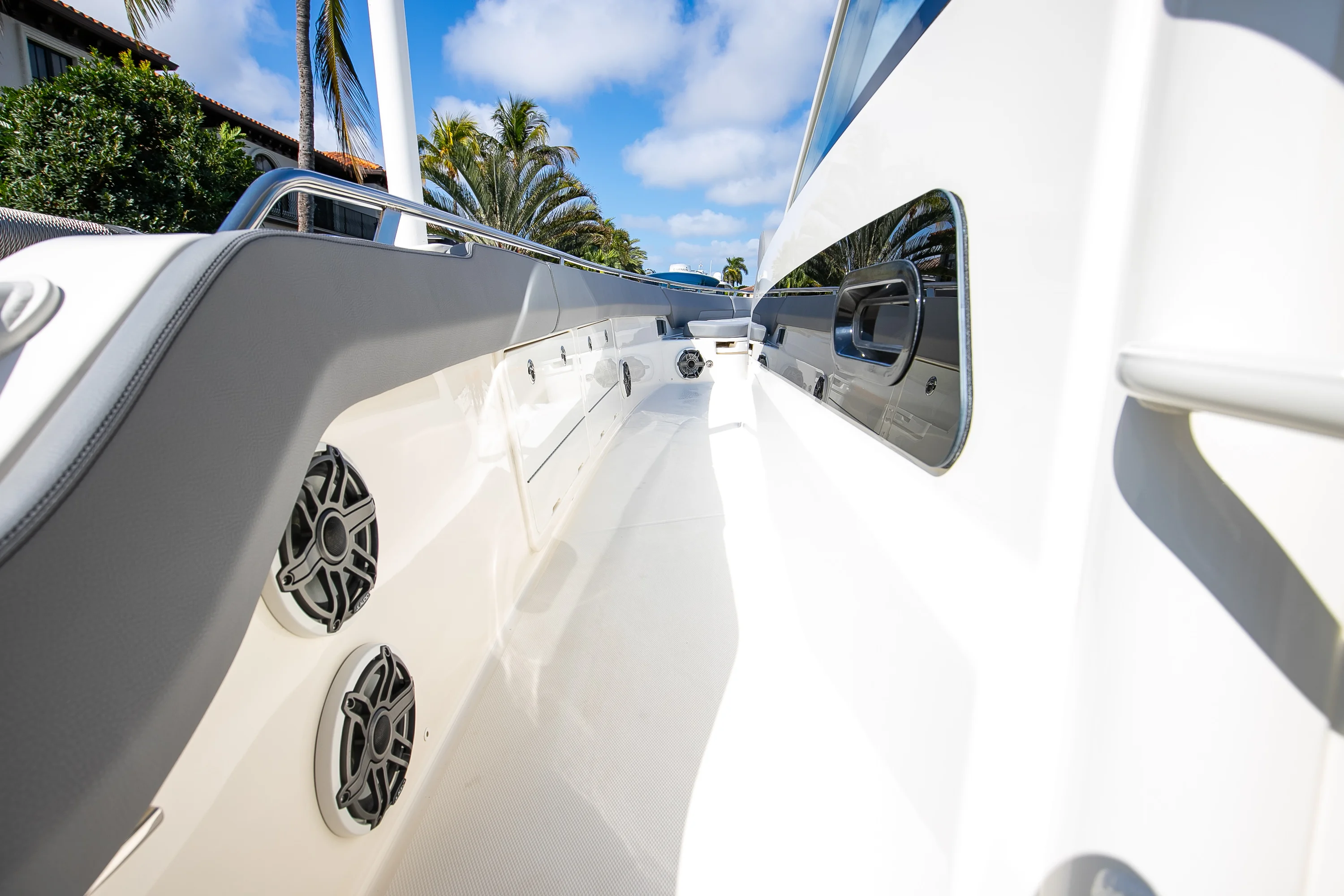 2024 Boston Whaler 420 Outrage Image Thumbnail #68