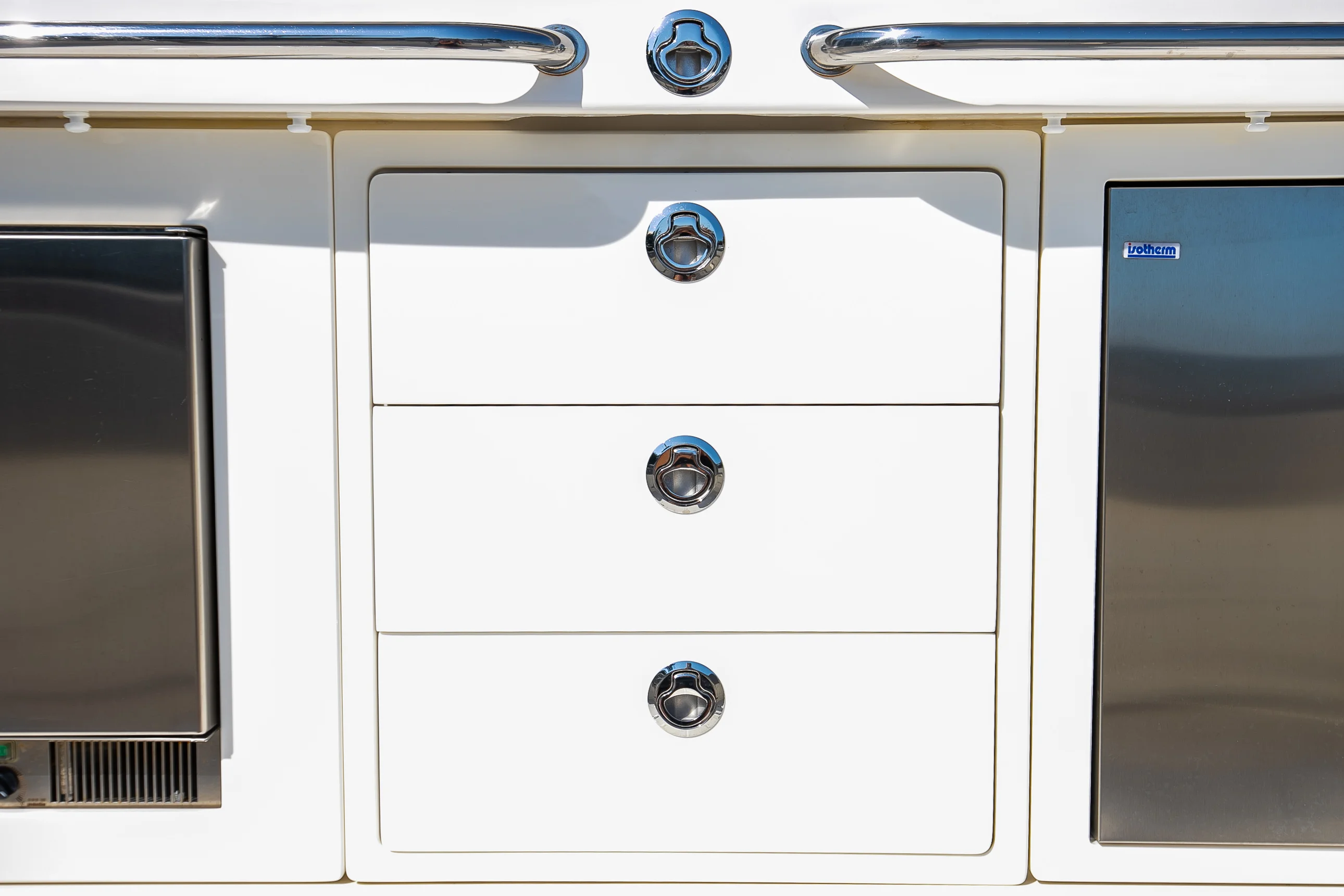 2024 Boston Whaler 420 Outrage Image Thumbnail #41