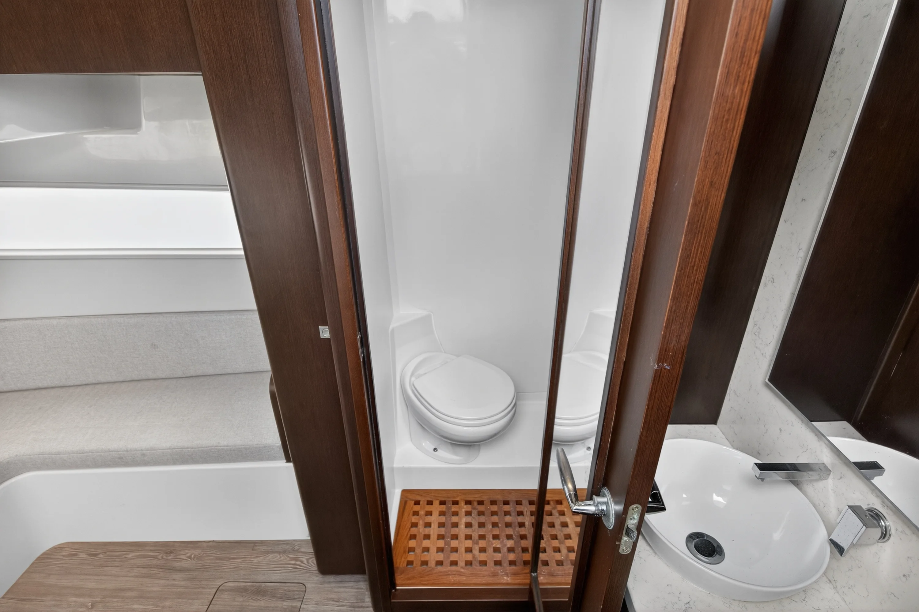 2021 Jupiter 43 Image Thumbnail #18