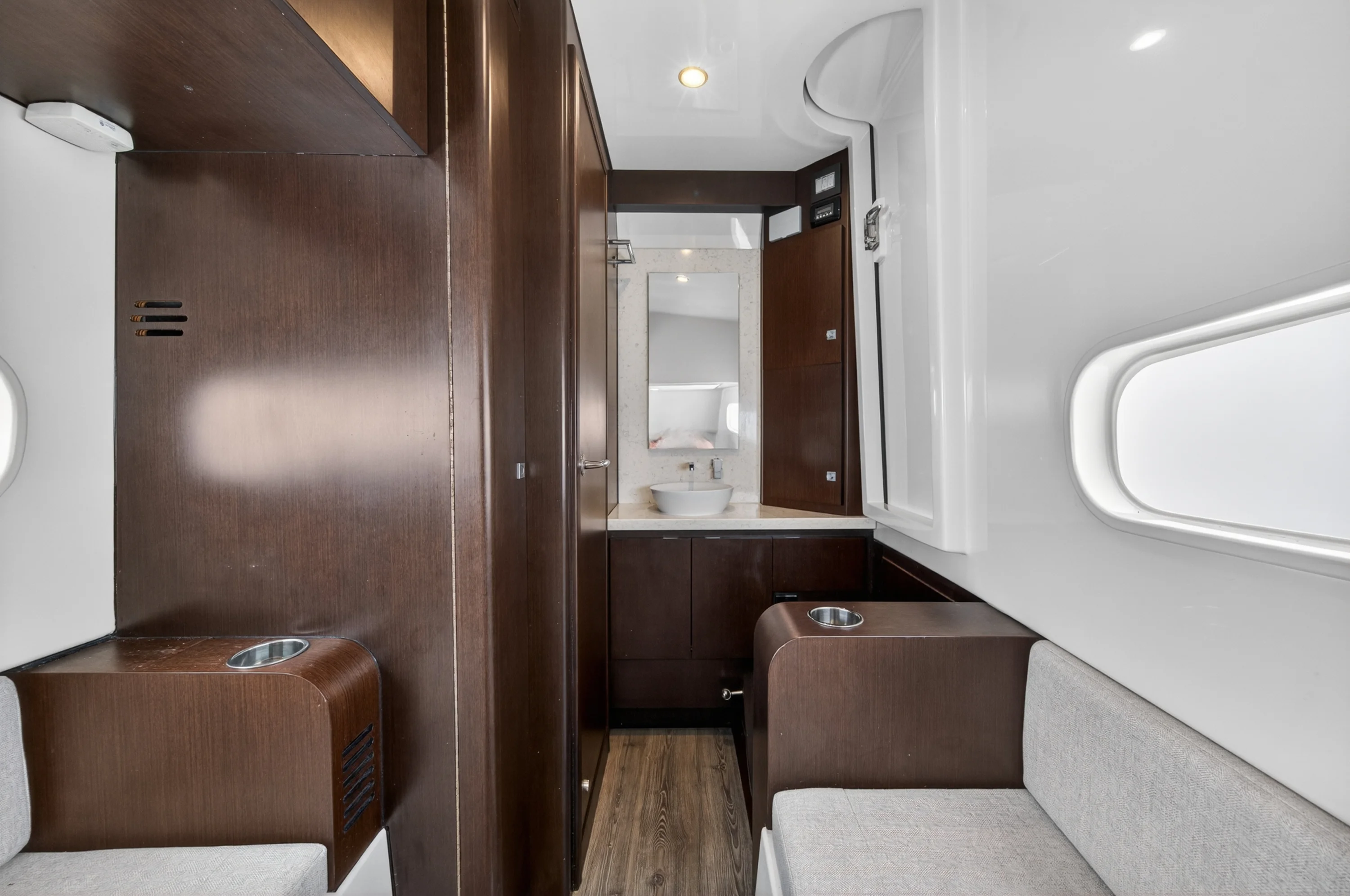 2021 Jupiter 43 Image Thumbnail #22