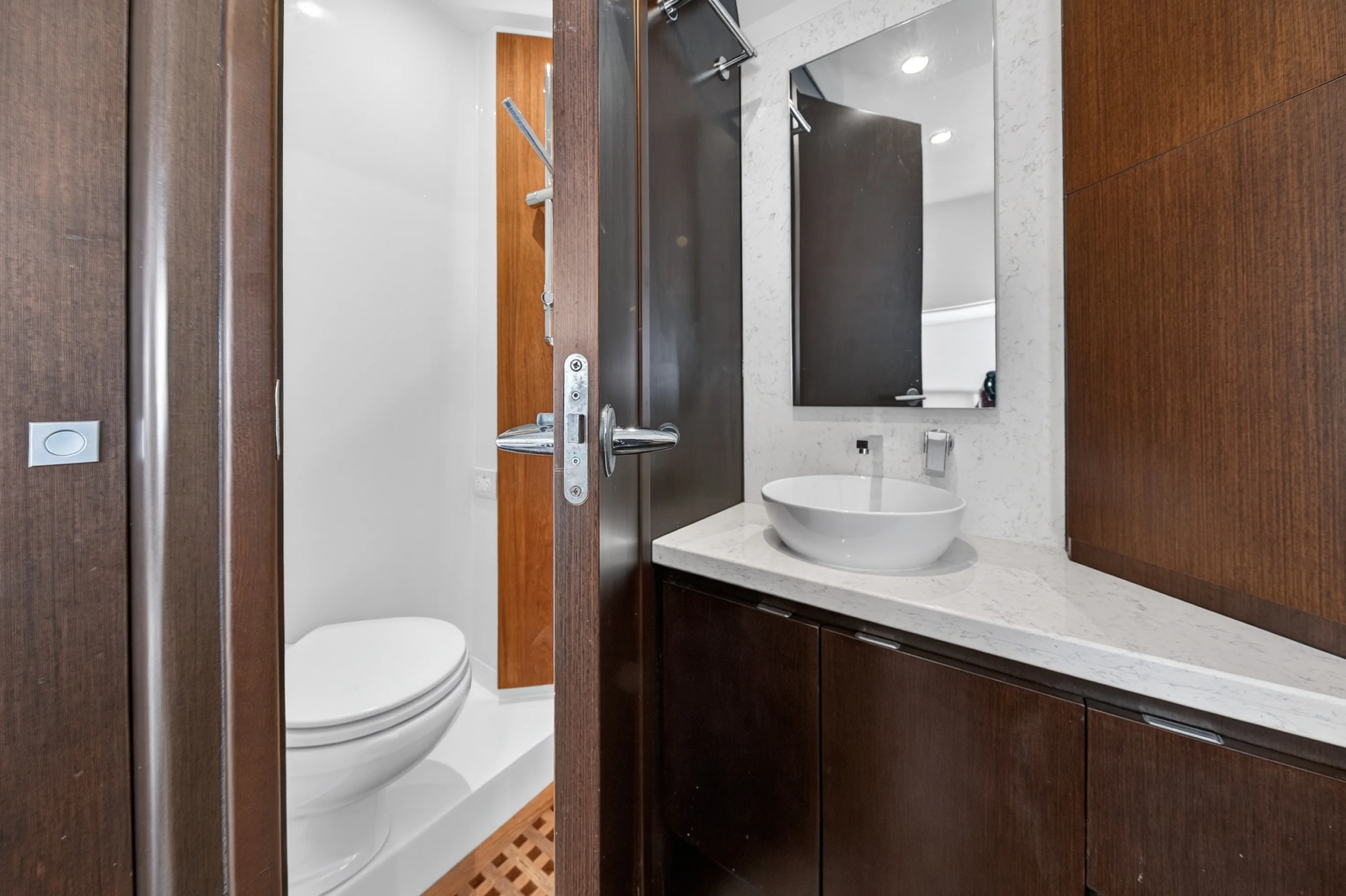 2021 Jupiter 43 Image Thumbnail #23