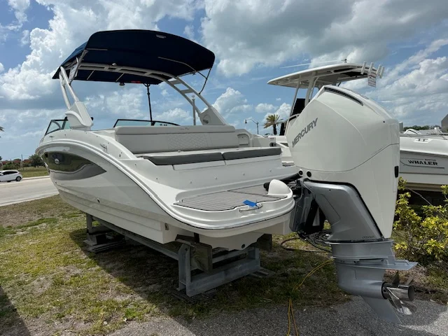 2022 Sea Ray 270 SD OB Image Thumbnail #7