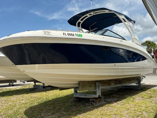 2022 Sea Ray 270 SD OB Image Thumbnail #0