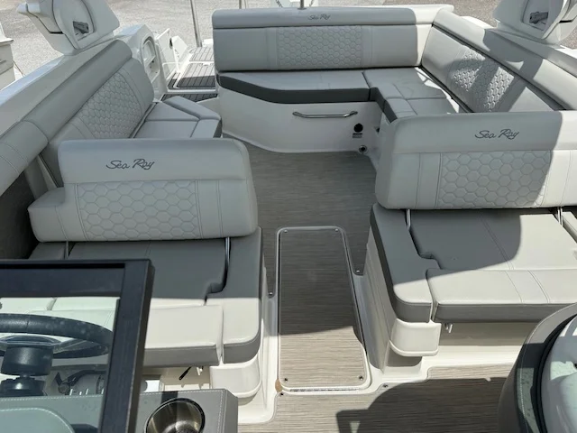 2022 Sea Ray 270 SD OB Image Thumbnail #10
