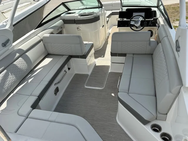 2022 Sea Ray 270 SD OB Image Thumbnail #12