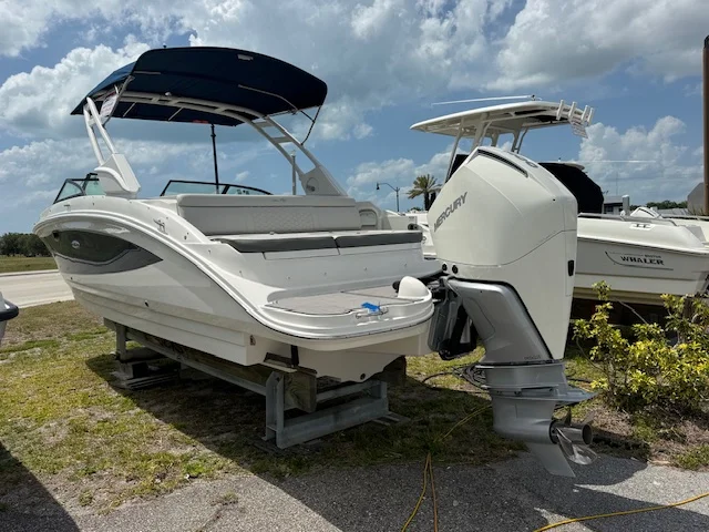 2022 Sea Ray 270 SD OB Image Thumbnail #15