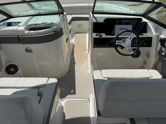 2022 Sea Ray 270 SD OB Image Thumbnail #4