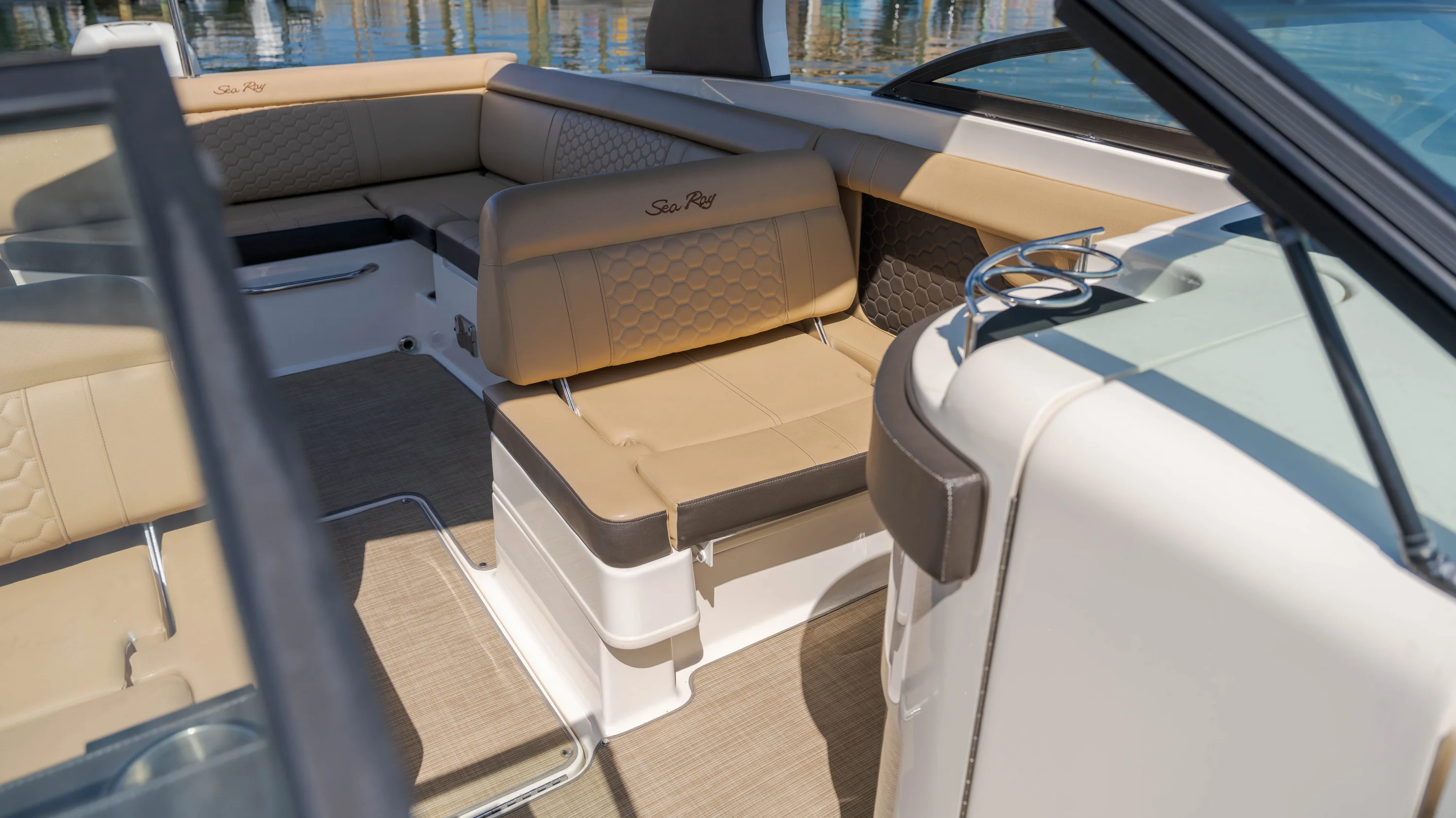 2018 Sea Ray 270 SDX OB Image Thumbnail #24