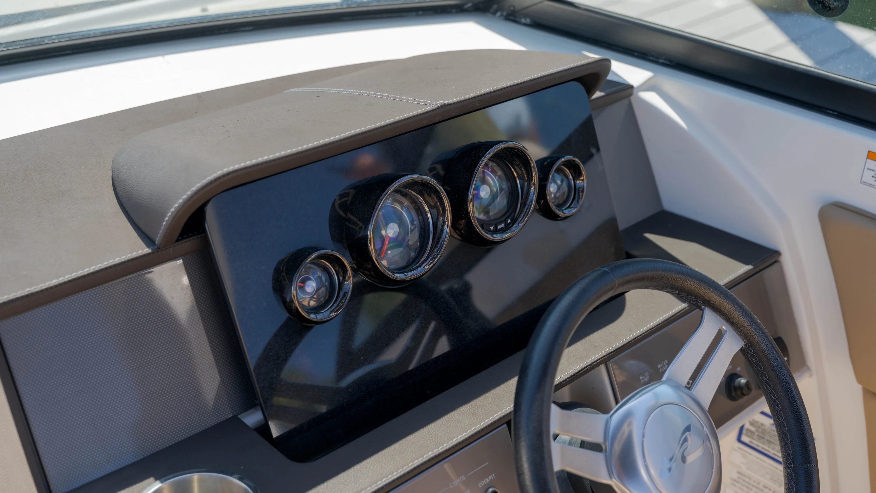 2018 Sea Ray 270 SDX OB Image Thumbnail #15