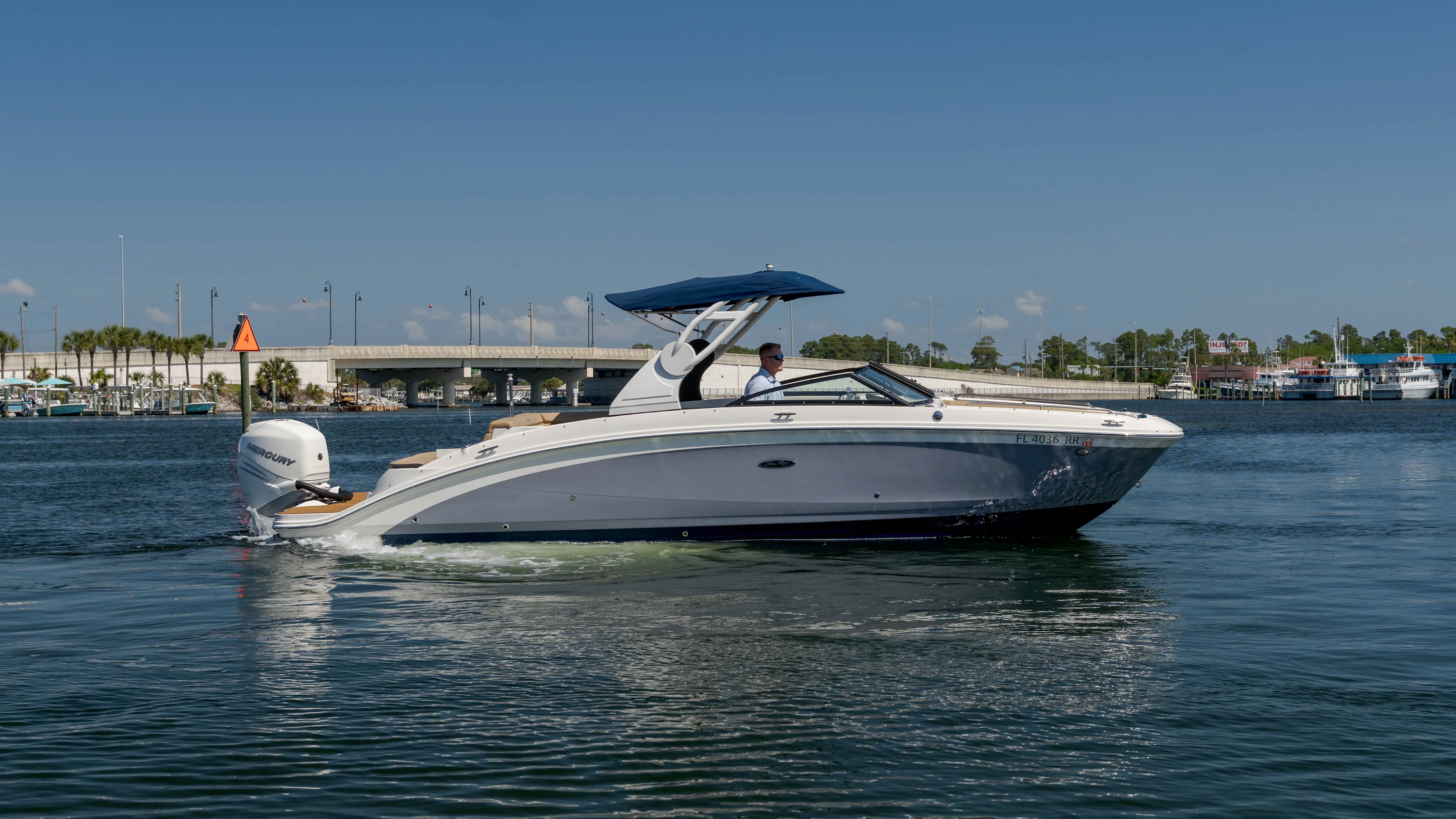 2018 Sea Ray 270 SDX OB Image Thumbnail #4