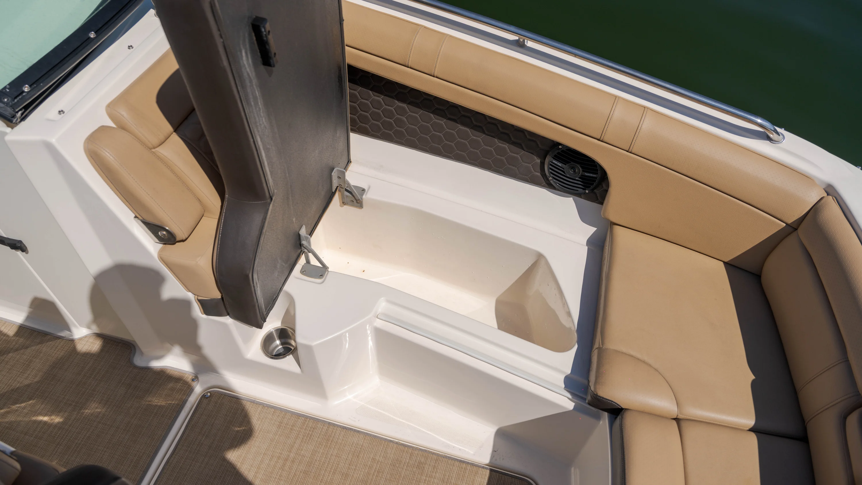 2018 Sea Ray 270 SDX OB Image Thumbnail #11