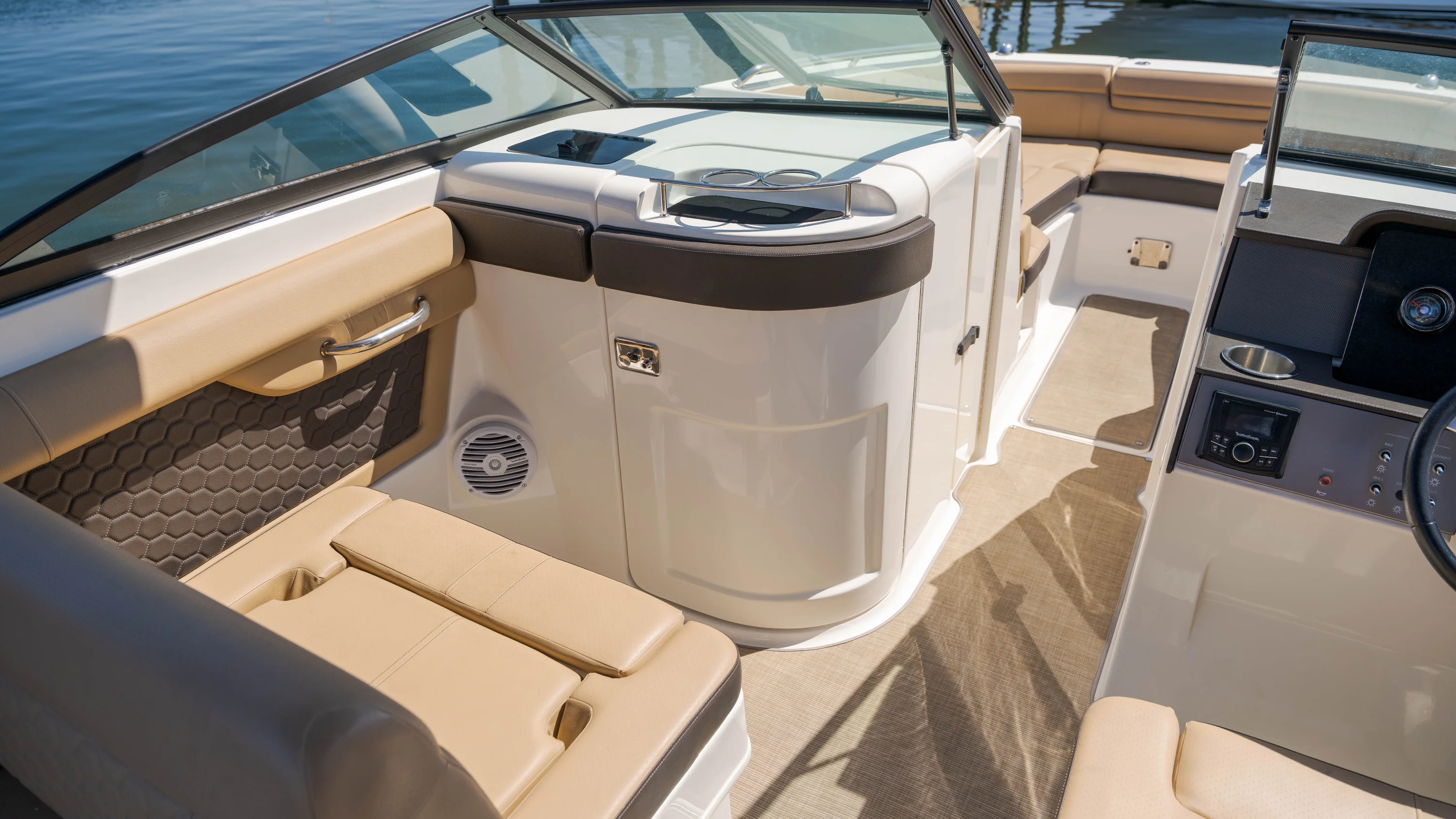 2018 Sea Ray 270 SDX OB Image Thumbnail #22