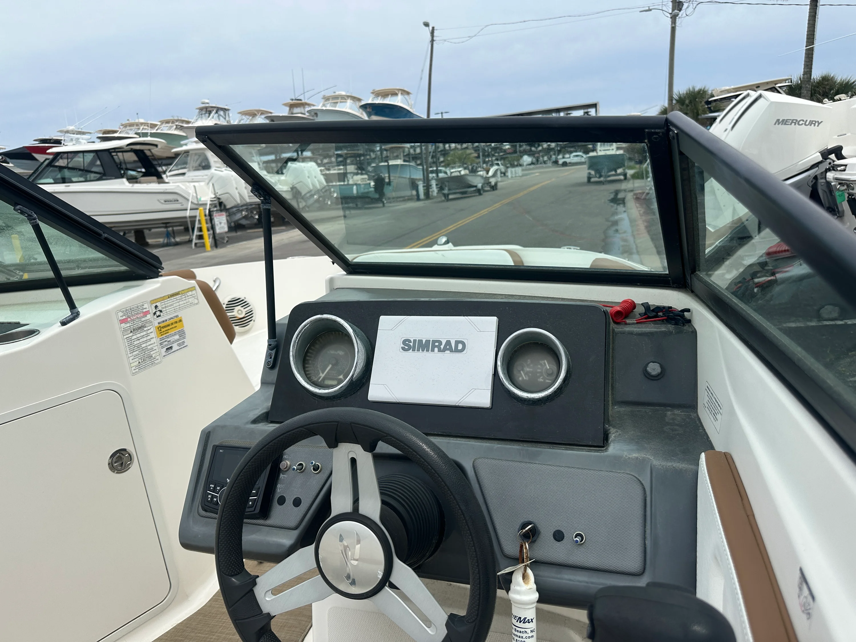 2018 Sea Ray 210 SPX OB Image Thumbnail #10