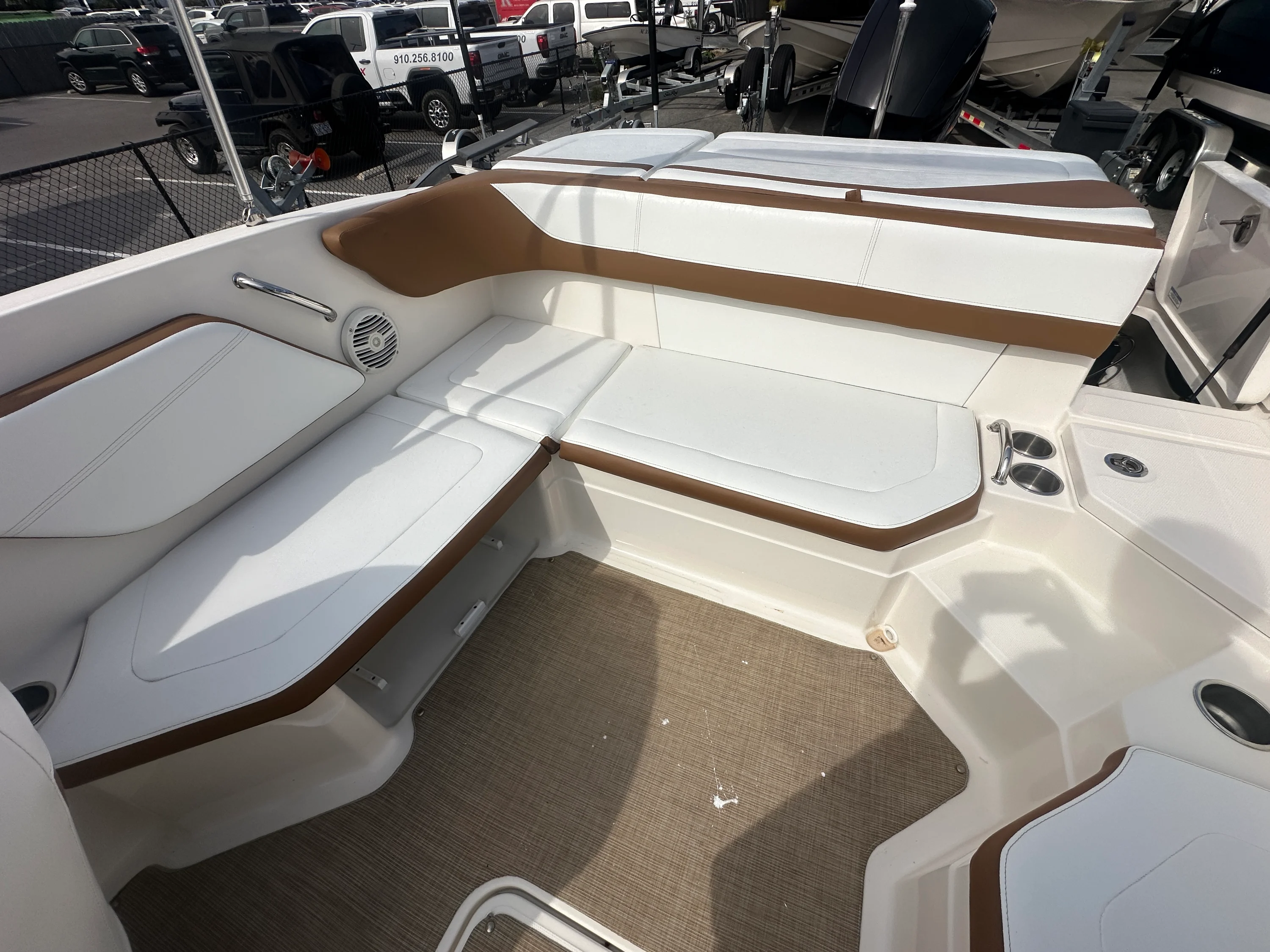 2018 Sea Ray 210 SPX OB Image Thumbnail #29