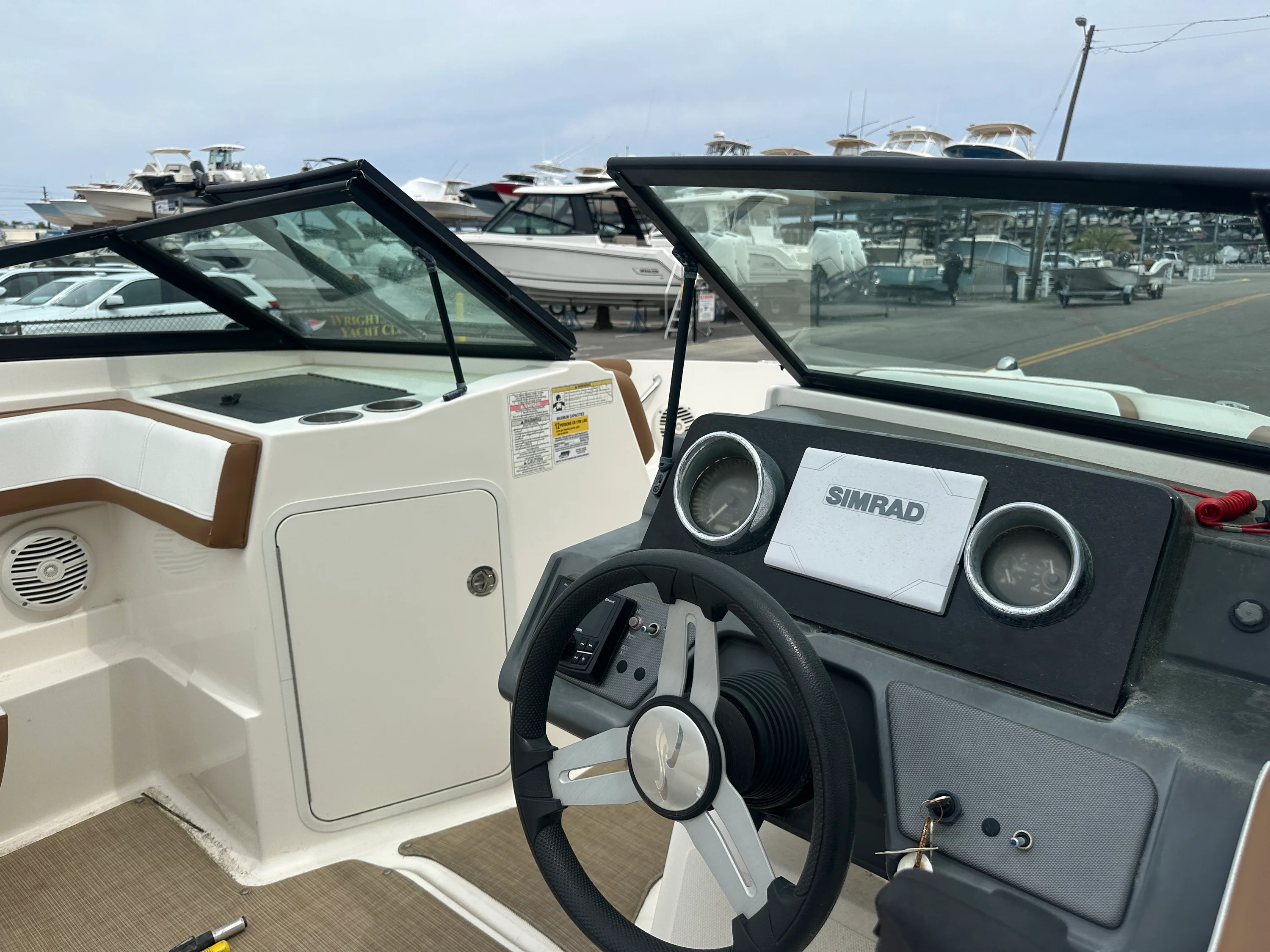 2018 Sea Ray 210 SPX OB Image Thumbnail #11