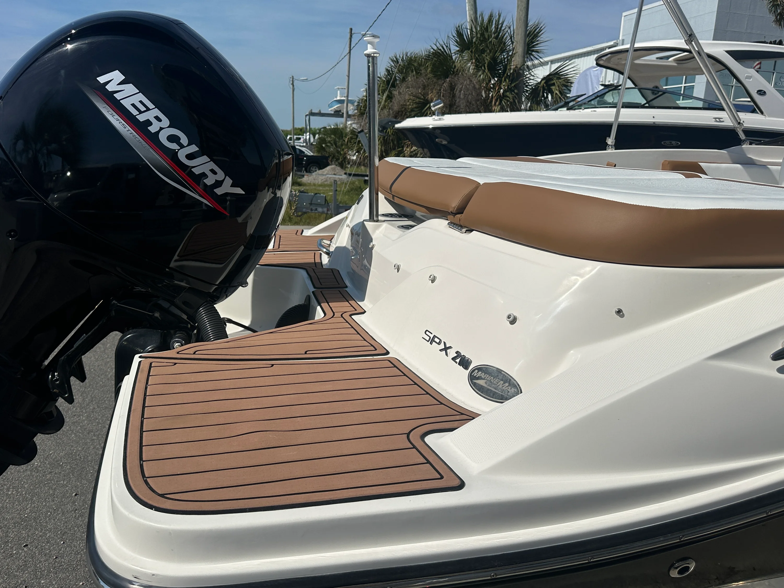 2018 Sea Ray 210 SPX OB Image Thumbnail #13