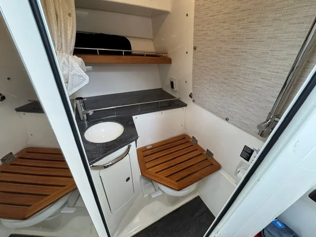 2021 Boston Whaler 350 REALM Image Thumbnail #17