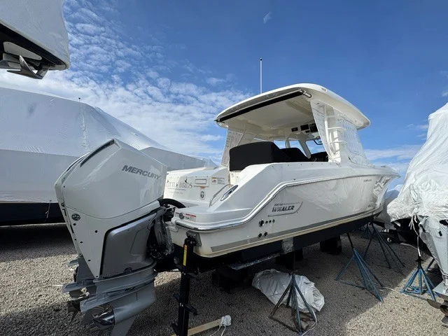 2021 Boston Whaler 350 REALM Image Thumbnail #2