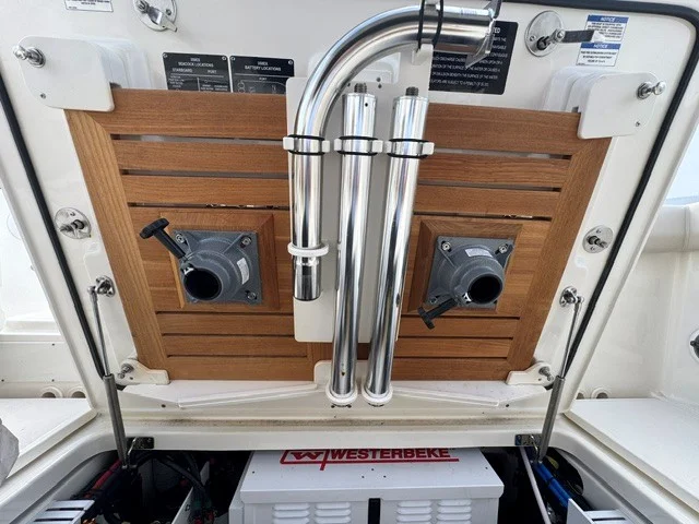 2021 Boston Whaler 350 REALM Image Thumbnail #27