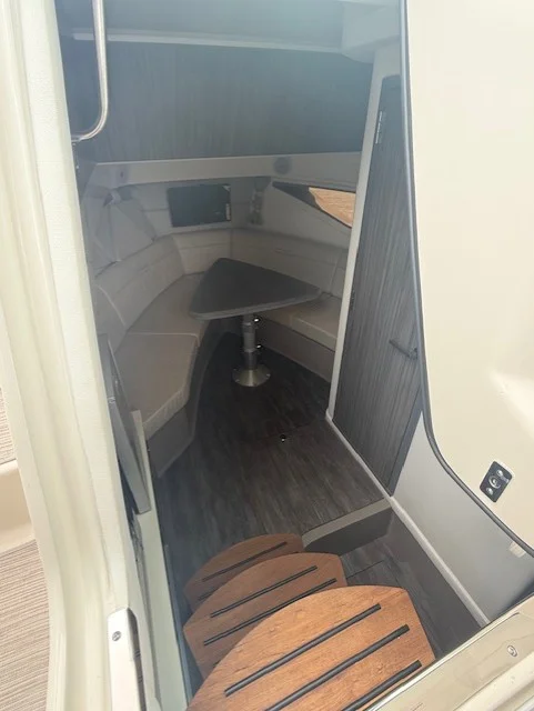 2026 Sea Ray Sundancer 320 Image Thumbnail #10
