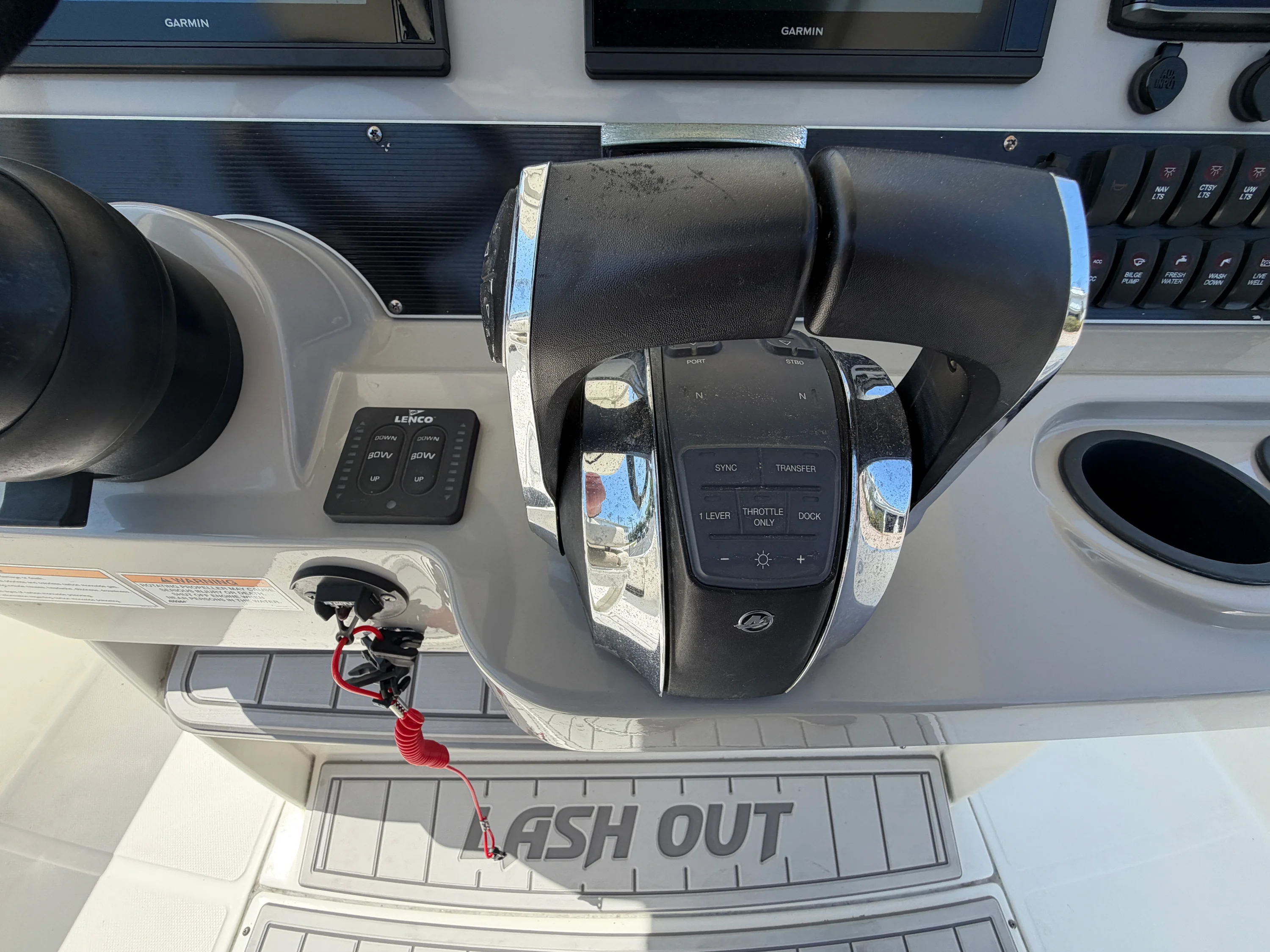 2017 Boston Whaler 270 DAUNTLESS Image Thumbnail #13