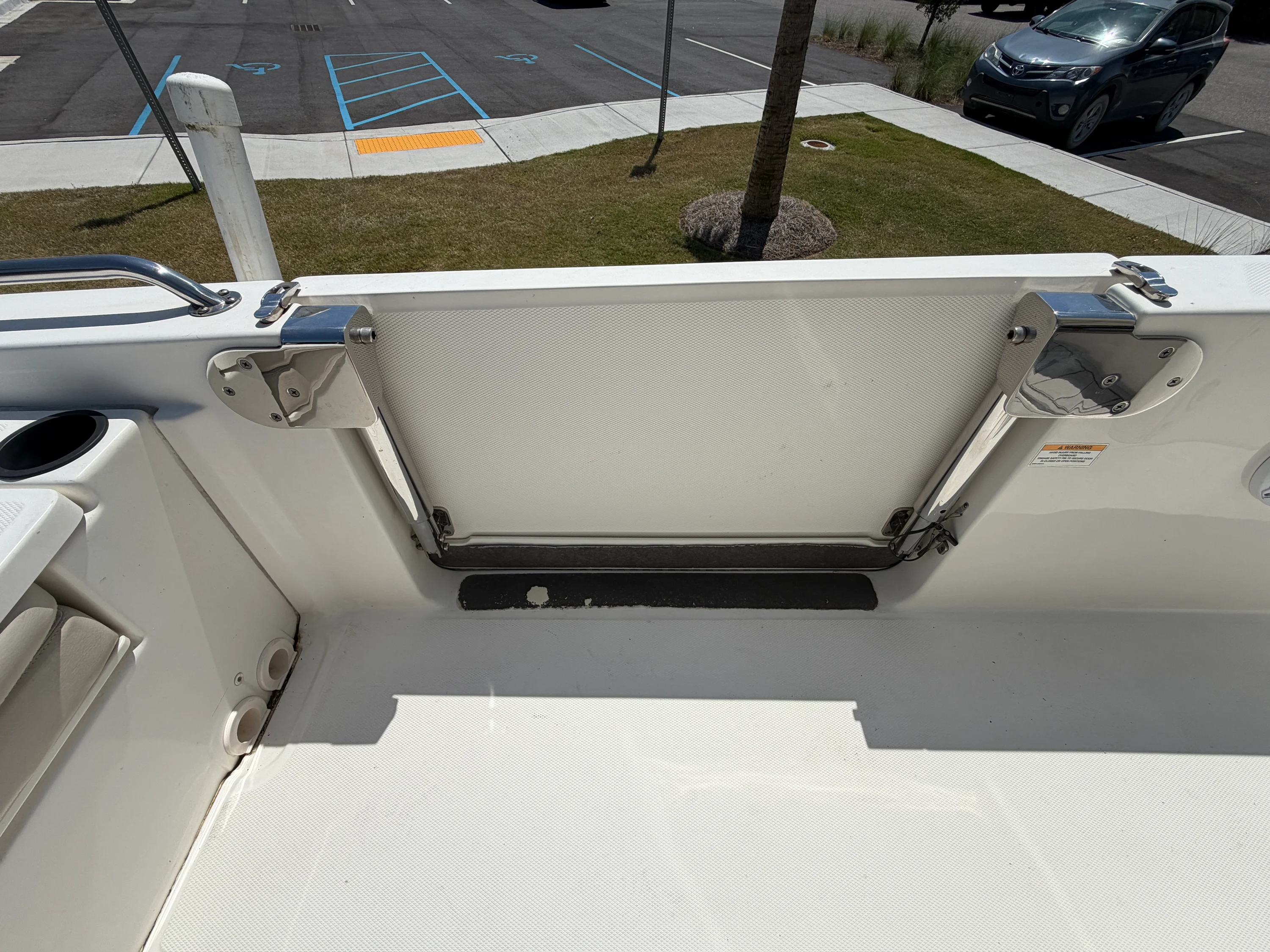 2017 Boston Whaler 270 DAUNTLESS Image Thumbnail #19