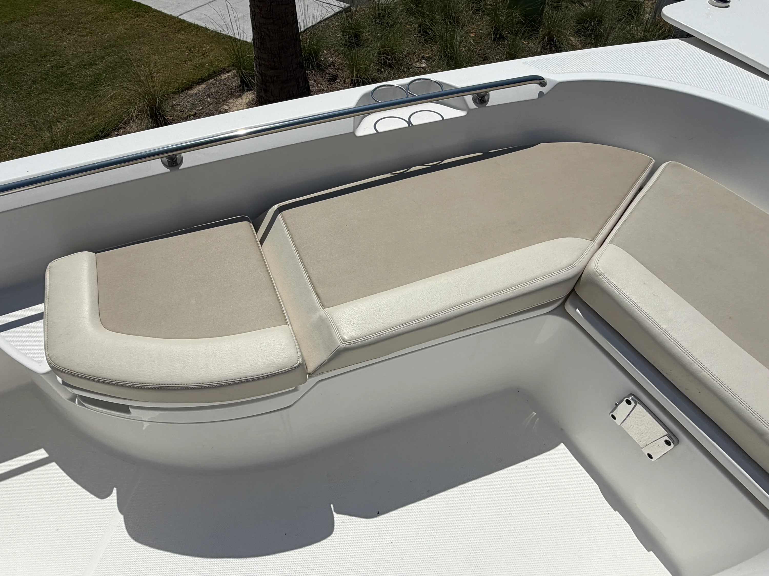 2017 Boston Whaler 270 DAUNTLESS Image Thumbnail #21