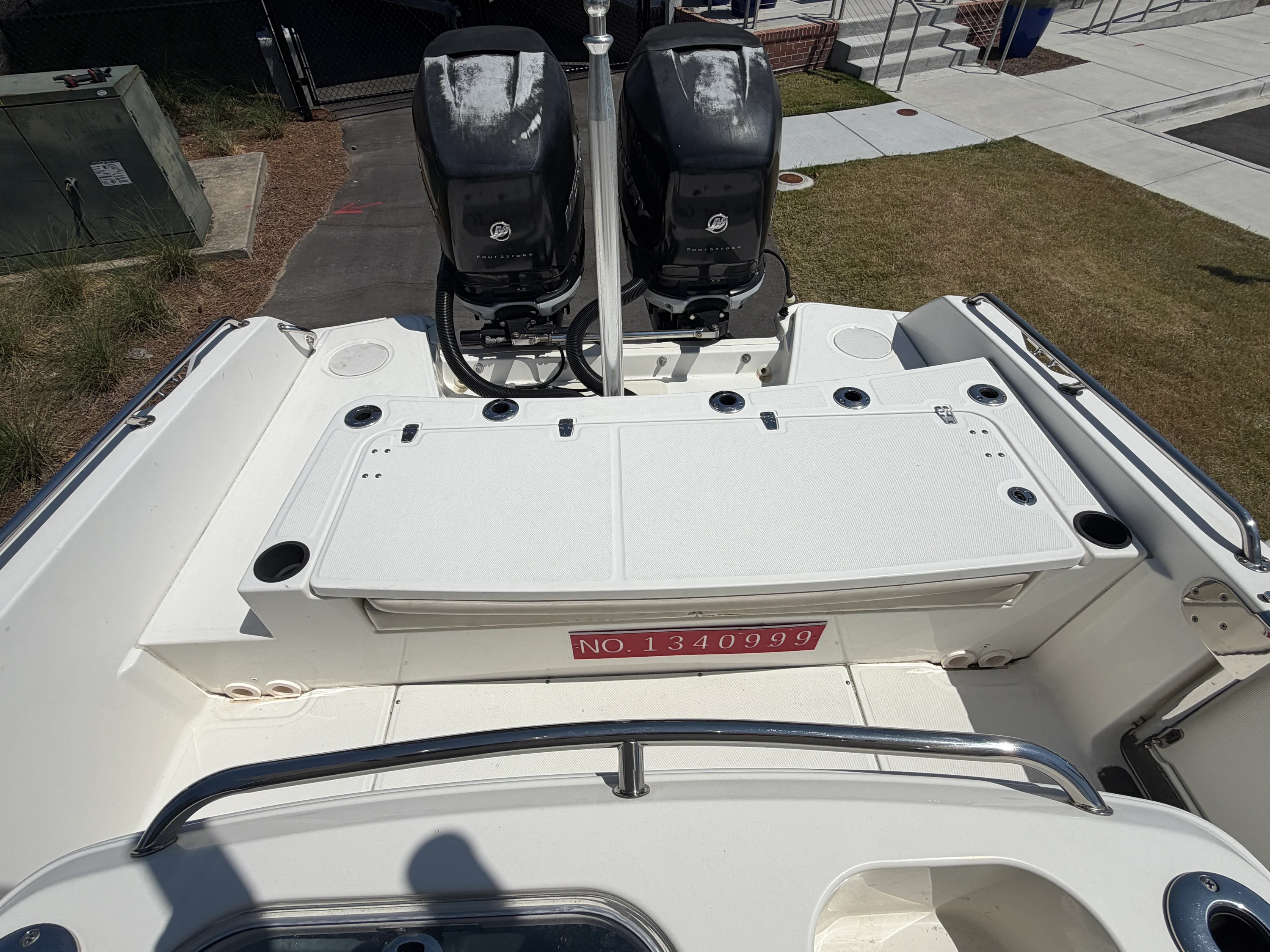 2017 Boston Whaler 270 DAUNTLESS Image Thumbnail #5