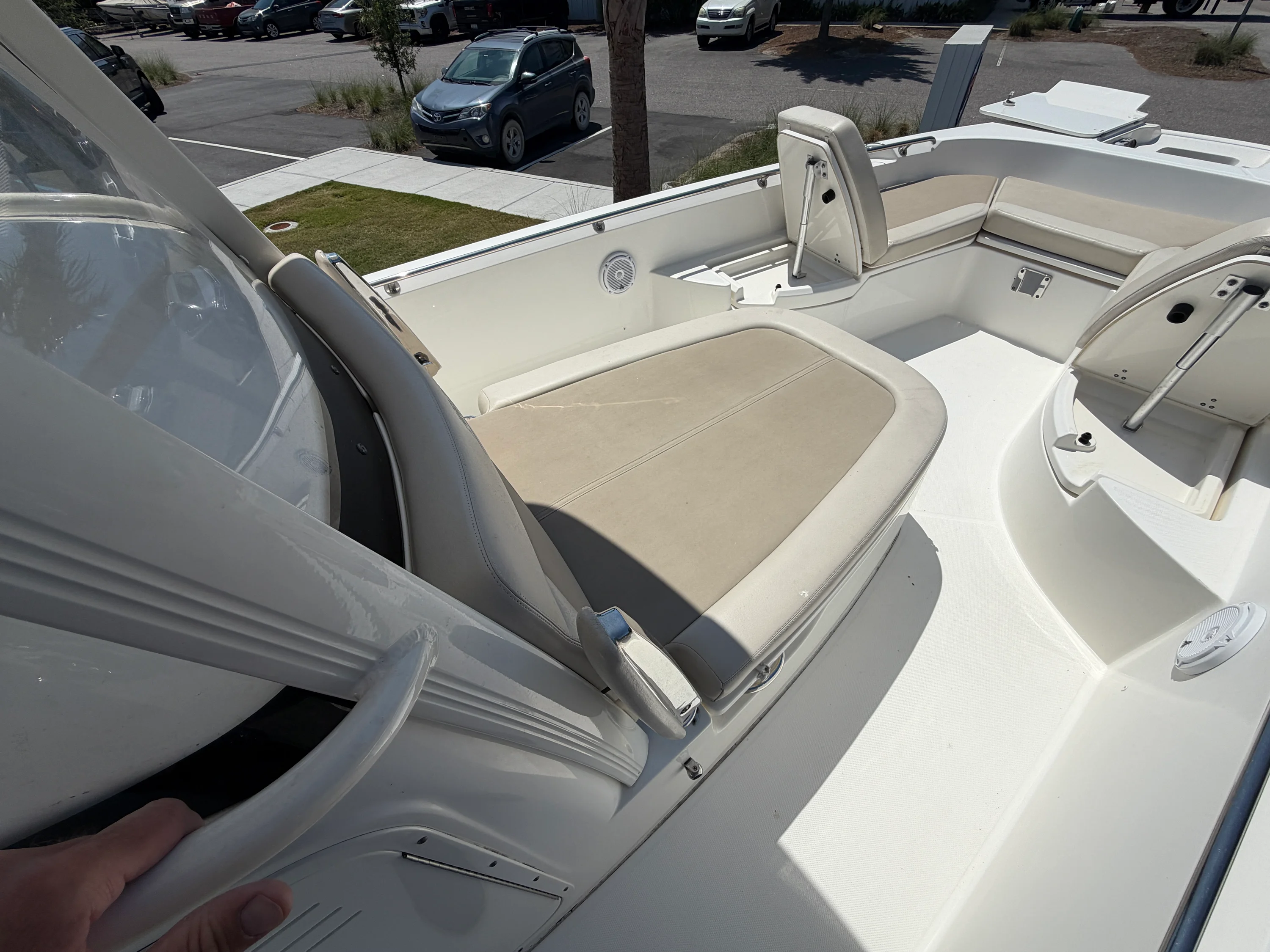 2017 Boston Whaler 270 DAUNTLESS Image Thumbnail #20