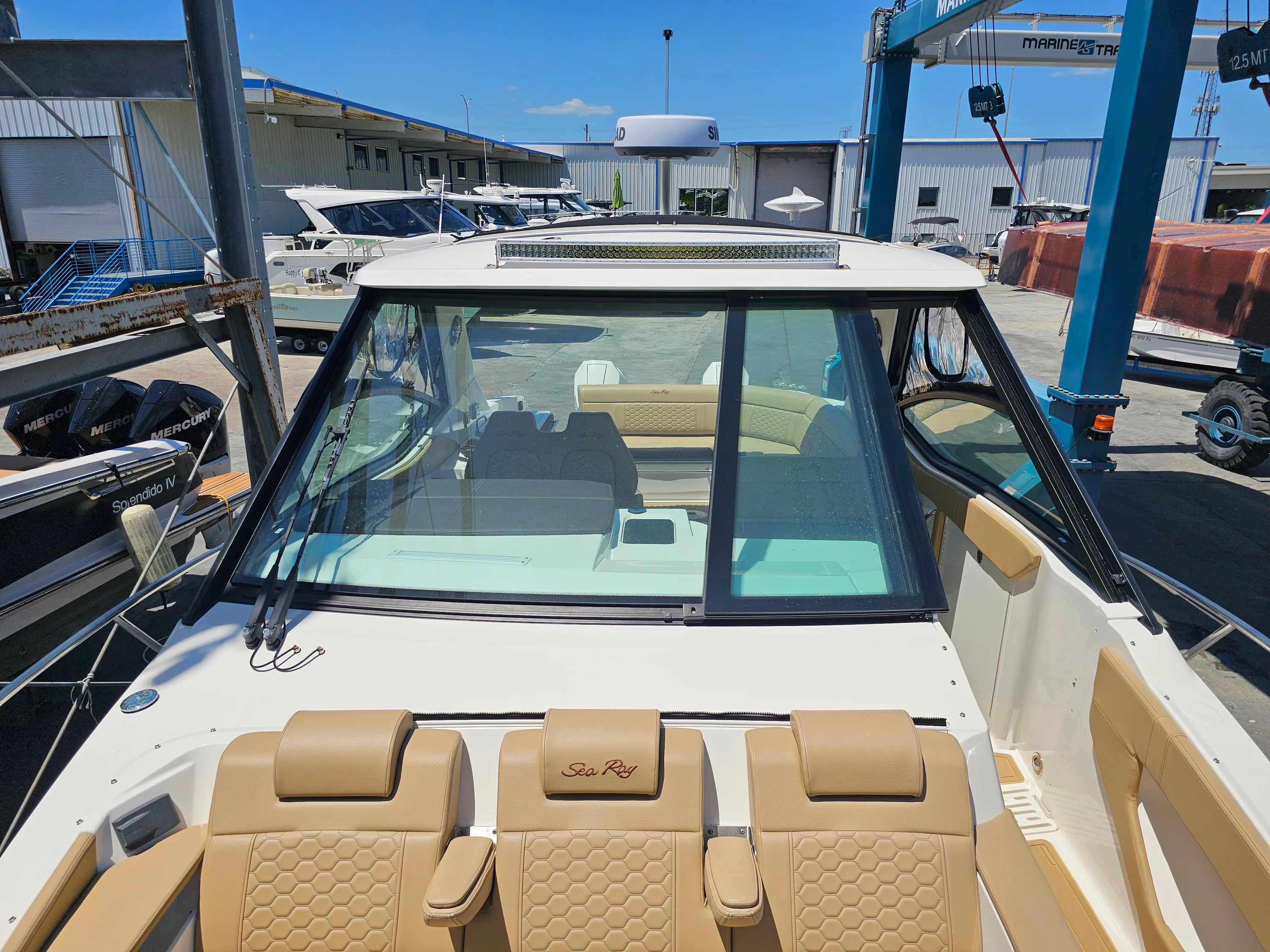 2024 Sea Ray SUNDANCER 320 OB Image Thumbnail #26