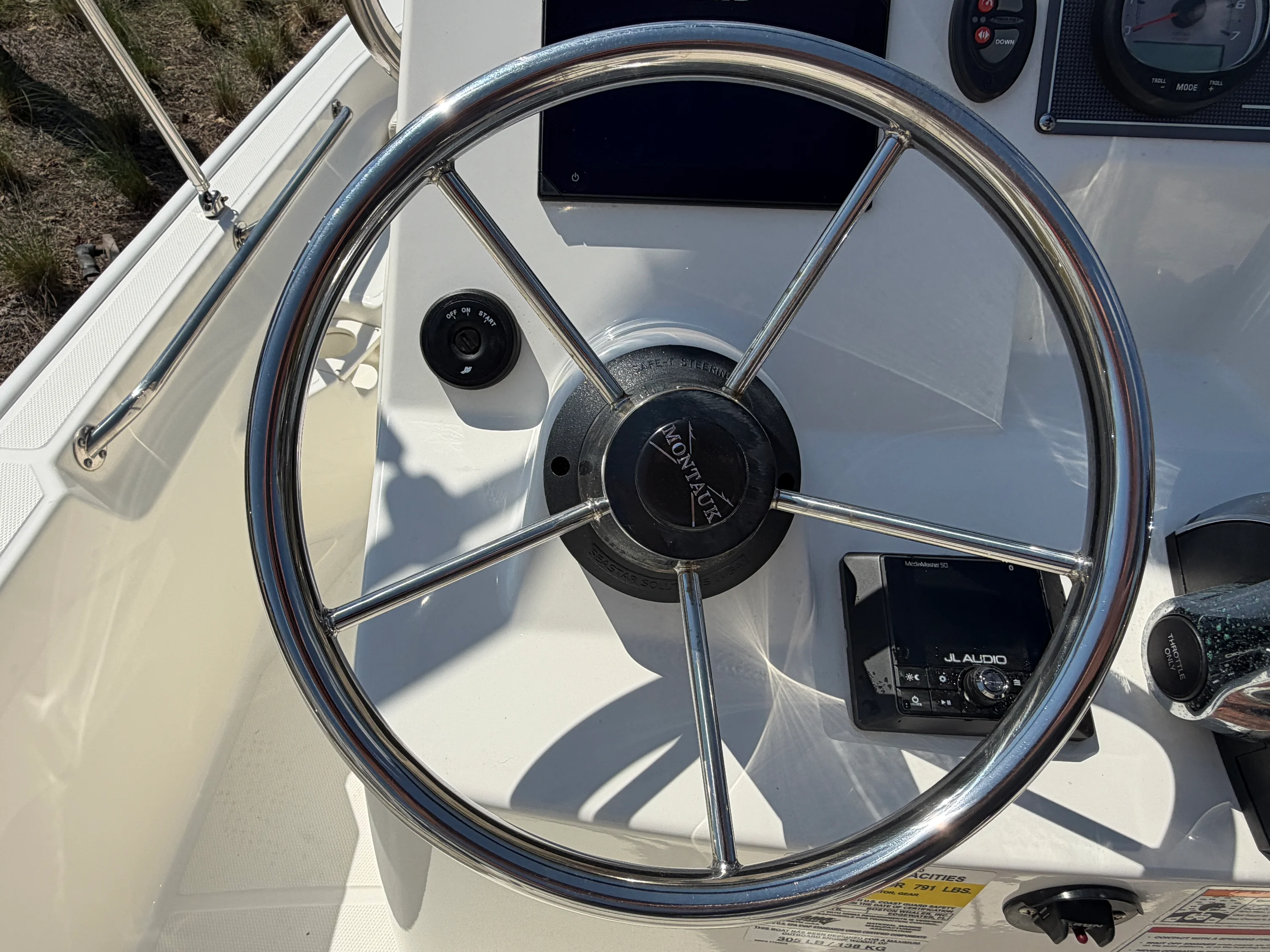 2024 Boston Whaler 150 MONTAUK Image Thumbnail #10