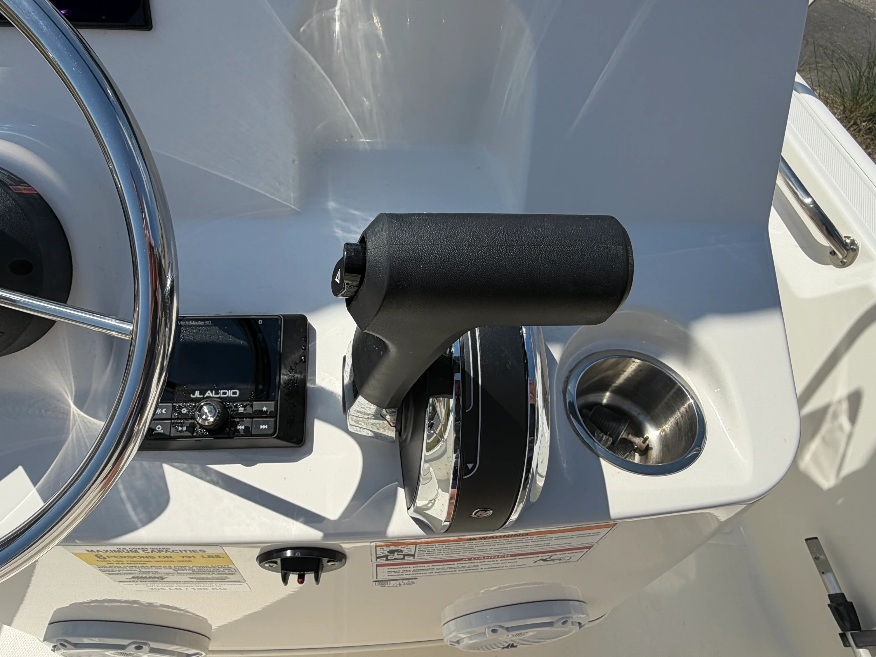 2024 Boston Whaler 150 MONTAUK Image Thumbnail #11