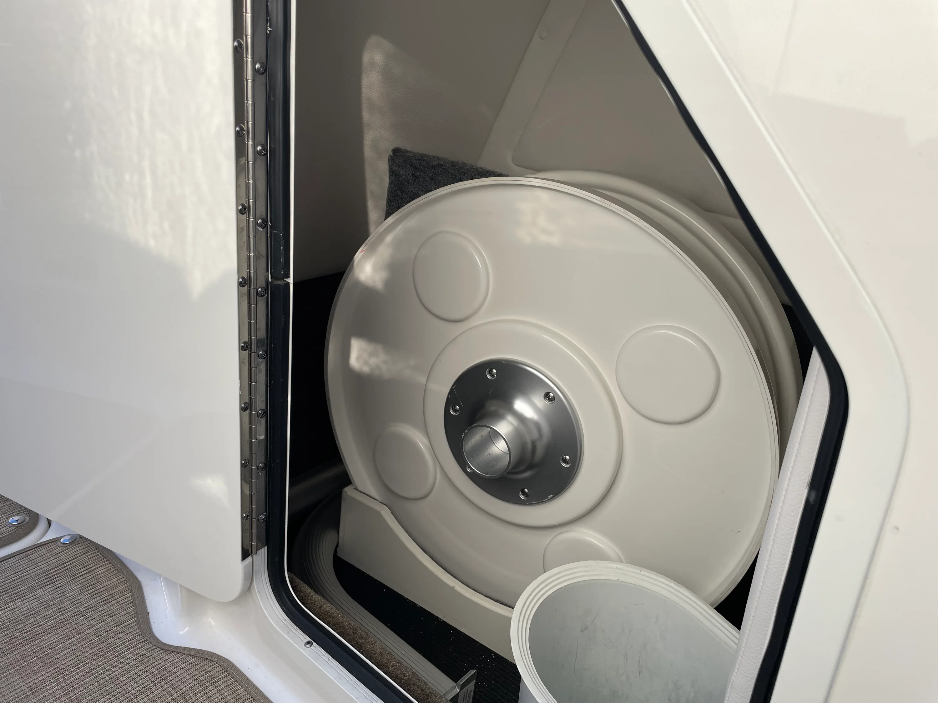 2018 Sea Ray 270 SUNDECK Image Thumbnail #12