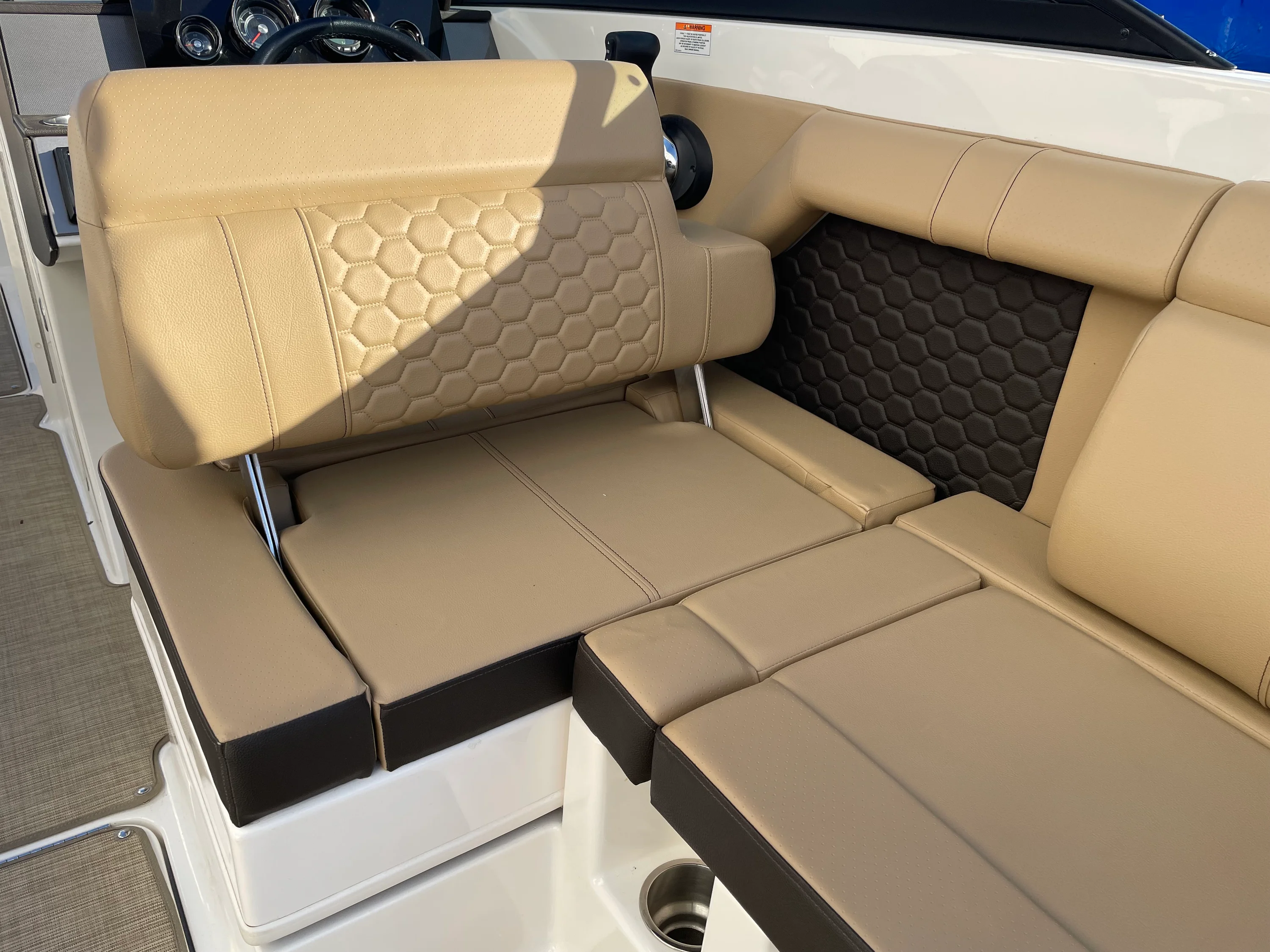 2018 Sea Ray 270 SUNDECK Image Thumbnail #19