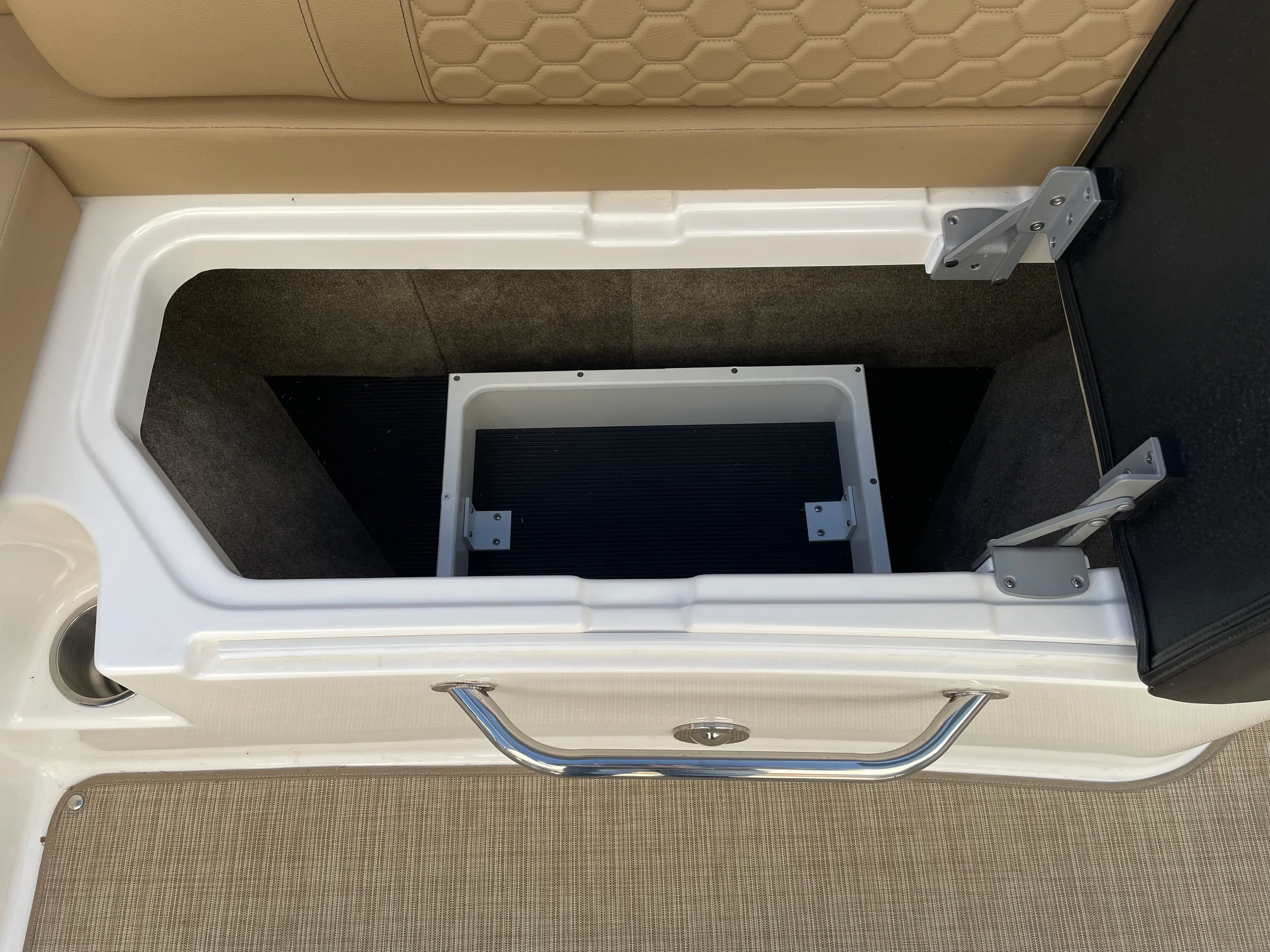 2018 Sea Ray 270 SUNDECK Image Thumbnail #21