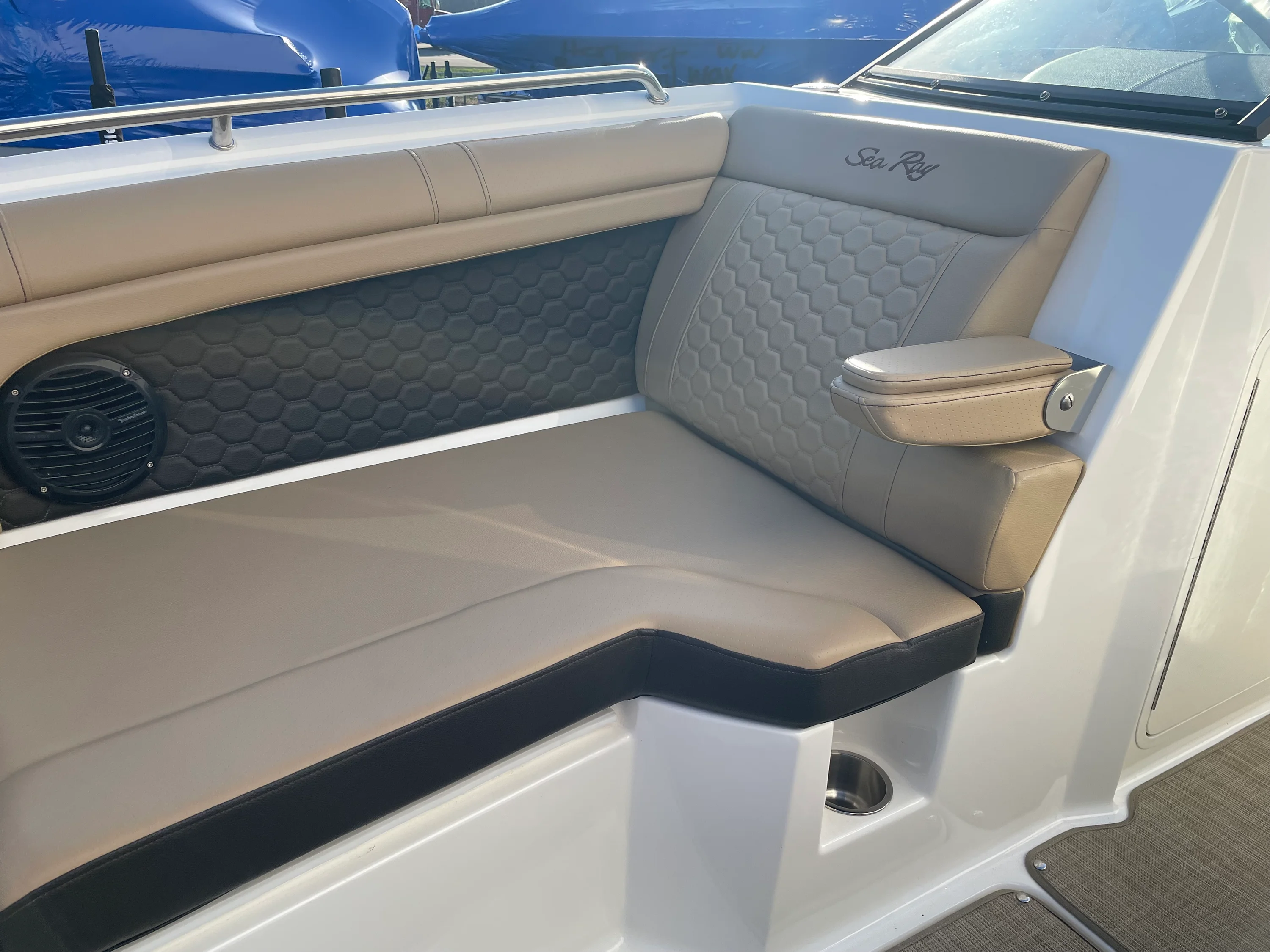 2018 Sea Ray 270 SUNDECK Image Thumbnail #7