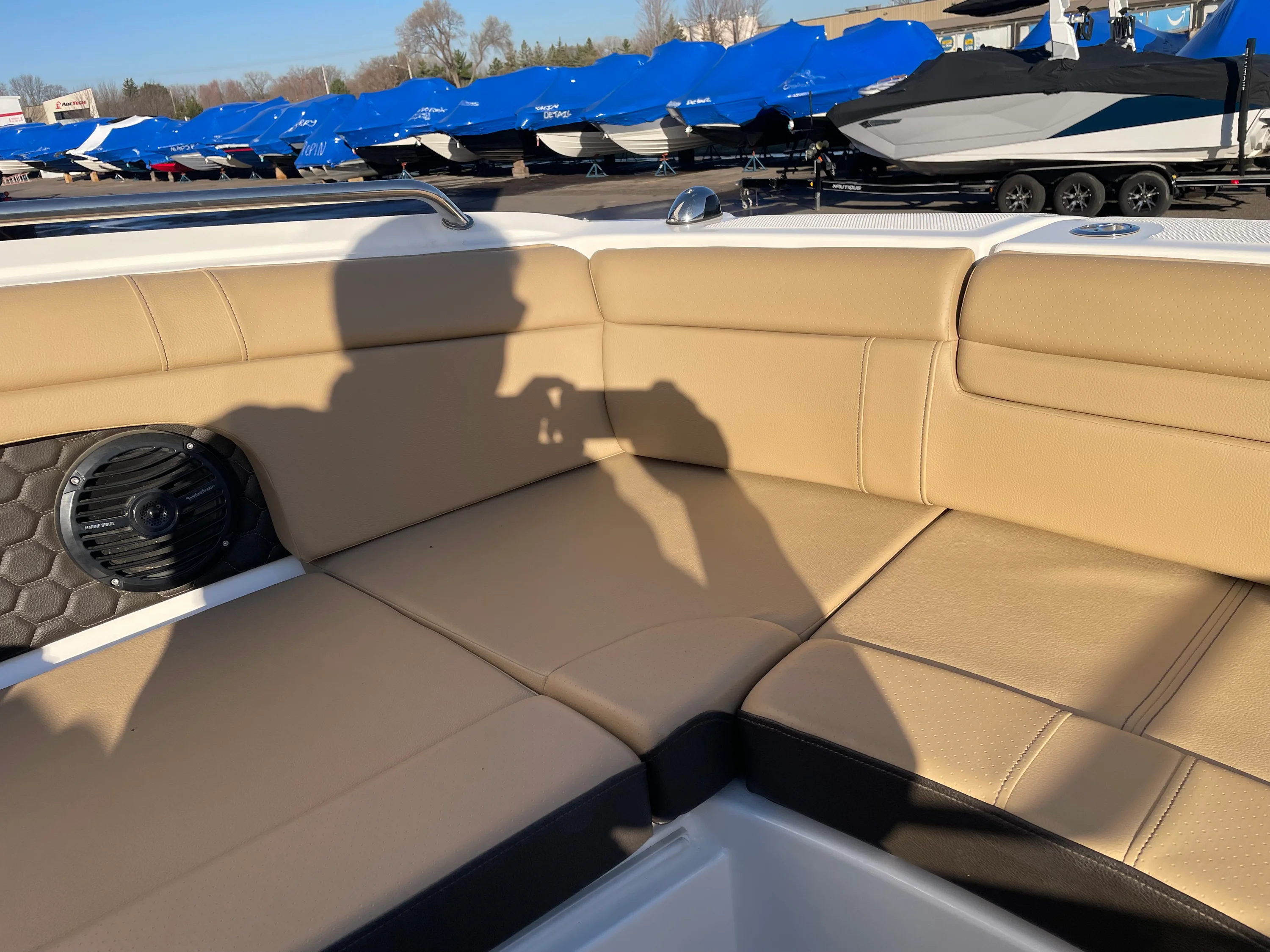 2018 Sea Ray 270 SUNDECK Image Thumbnail #6