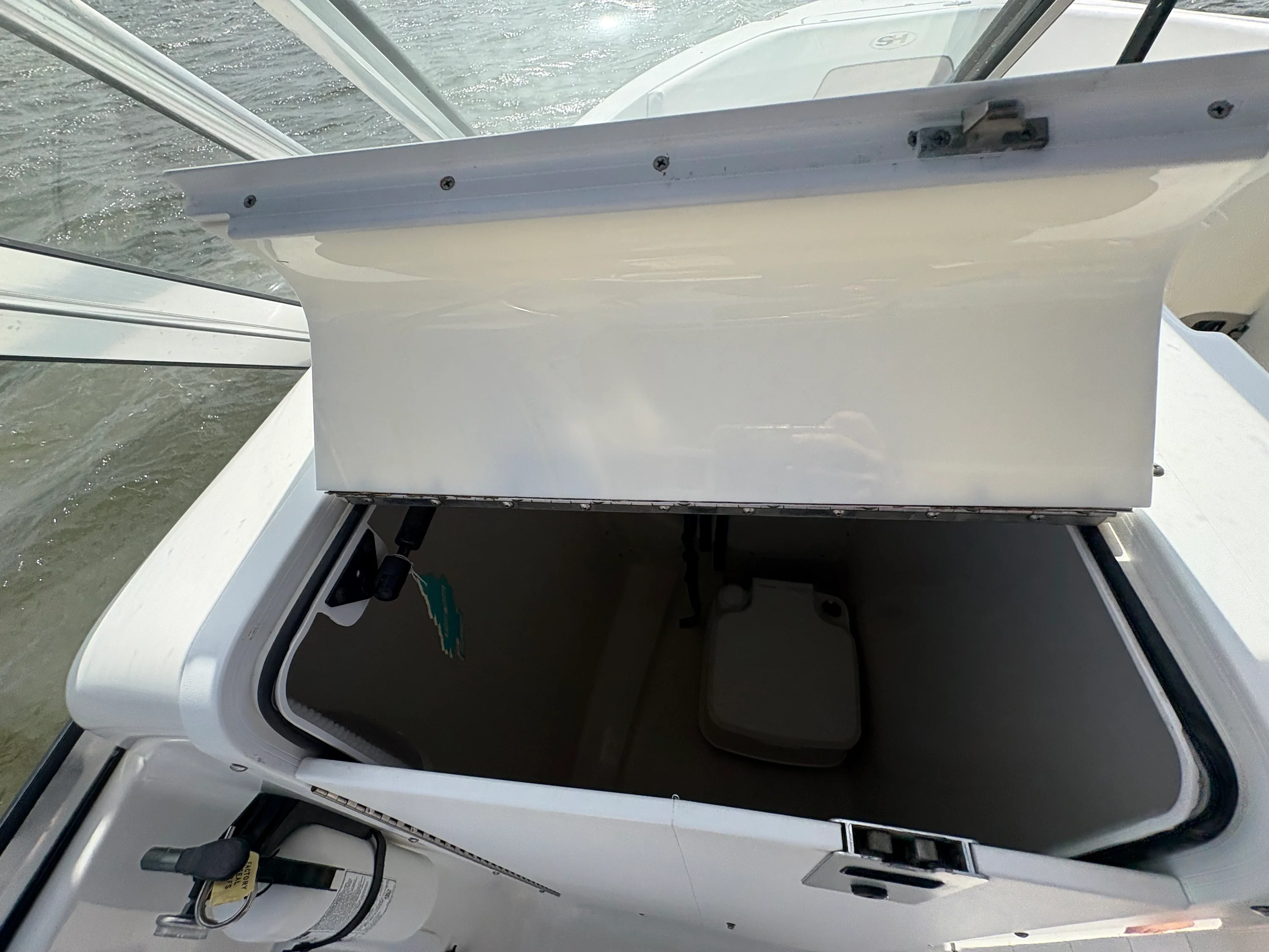 2013 Sea Hunt ESCAPE 234 LE Image Thumbnail #22