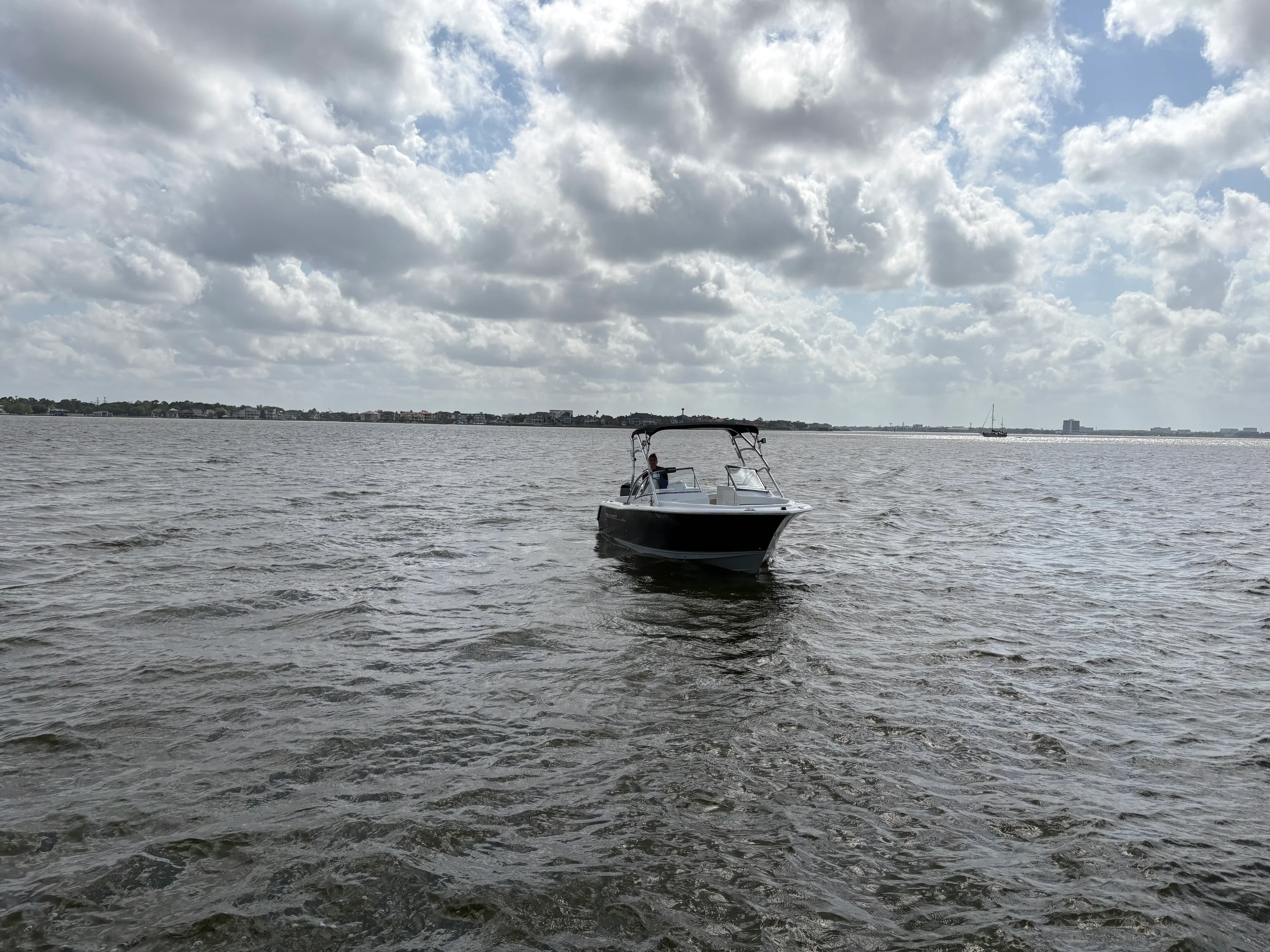 2013 Sea Hunt ESCAPE 234 LE Image Thumbnail #3