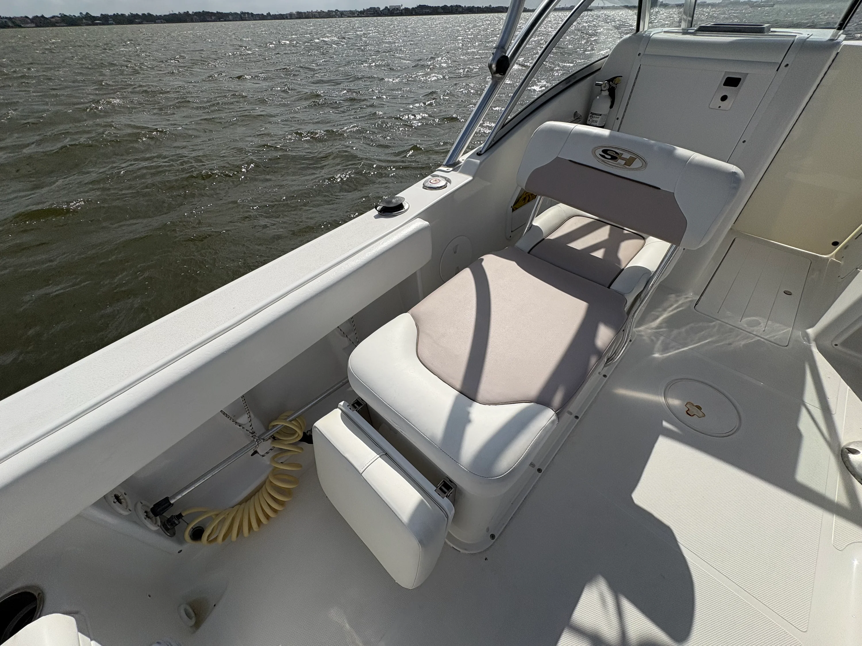 2013 Sea Hunt ESCAPE 234 LE Image Thumbnail #25