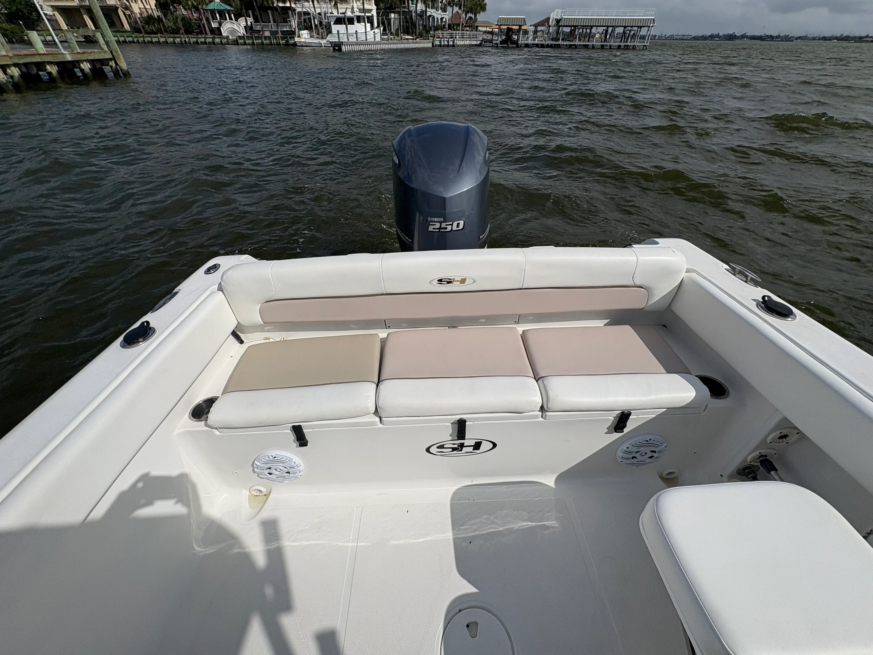 2013 Sea Hunt ESCAPE 234 LE Image Thumbnail #38