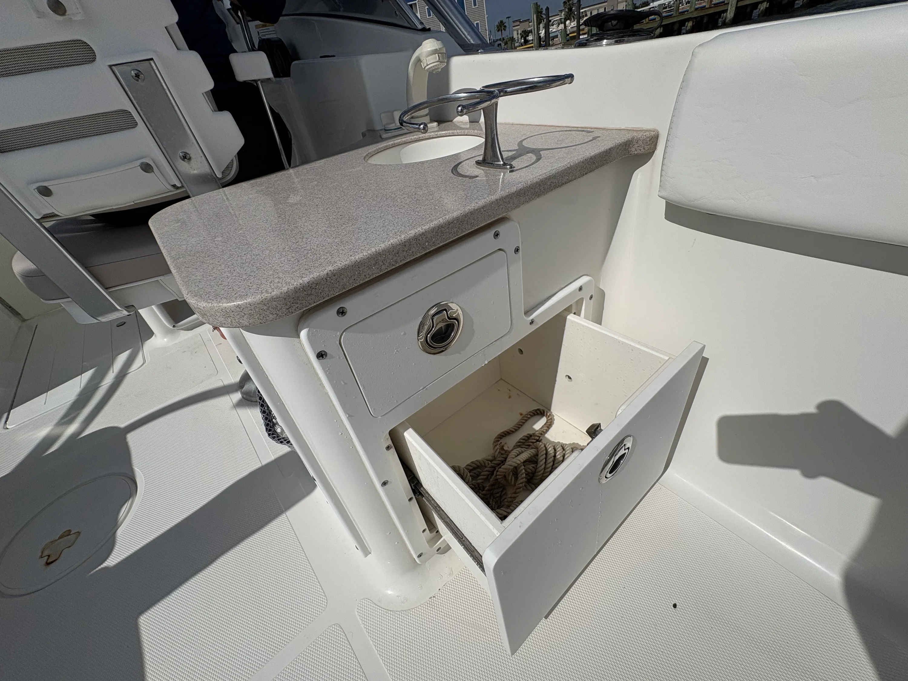 2013 Sea Hunt ESCAPE 234 LE Image Thumbnail #34