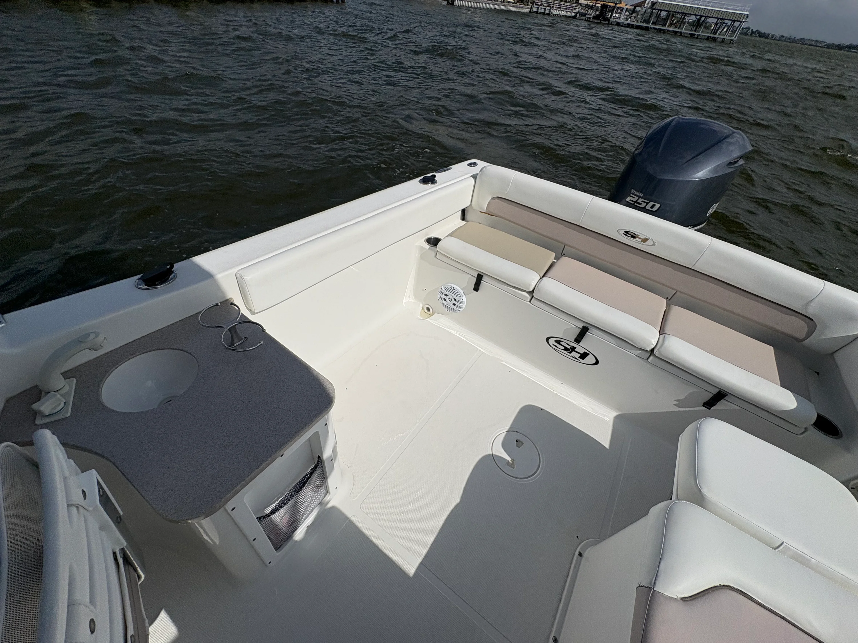 2013 Sea Hunt ESCAPE 234 LE Image Thumbnail #36