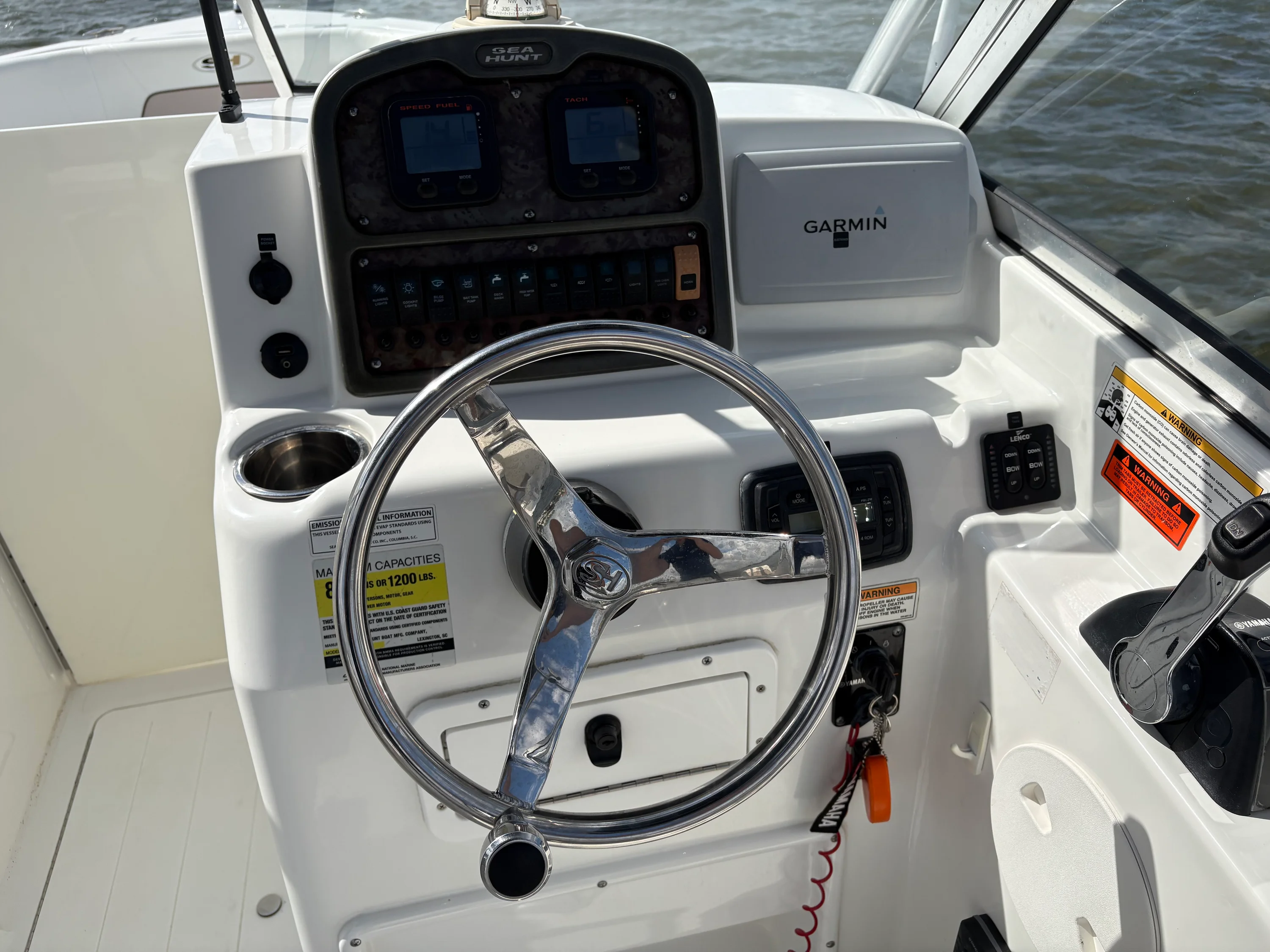 2013 Sea Hunt ESCAPE 234 LE Image Thumbnail #30