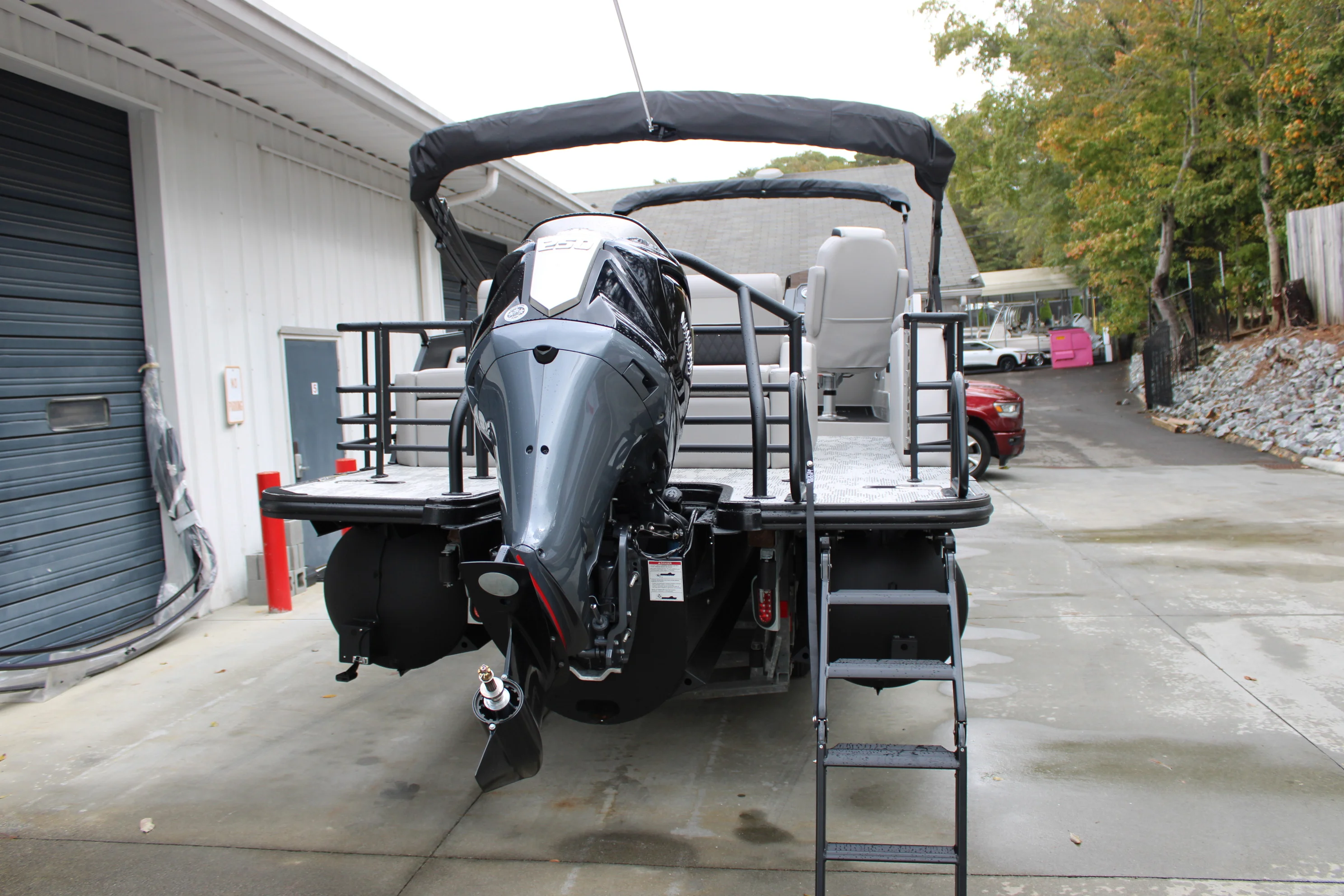 2026 Starcraft SLS 3 Q DH Image Thumbnail #1