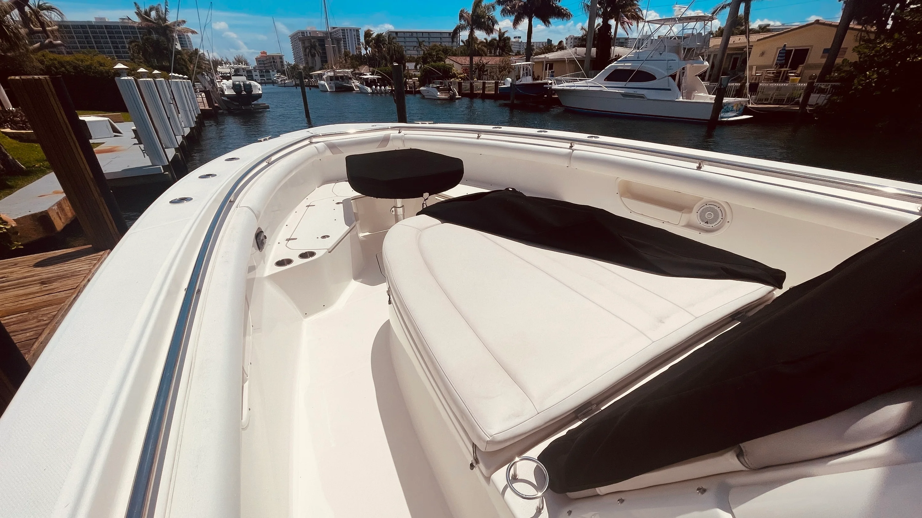 2013 Boston Whaler 370 OUTRAGE Image Thumbnail #9