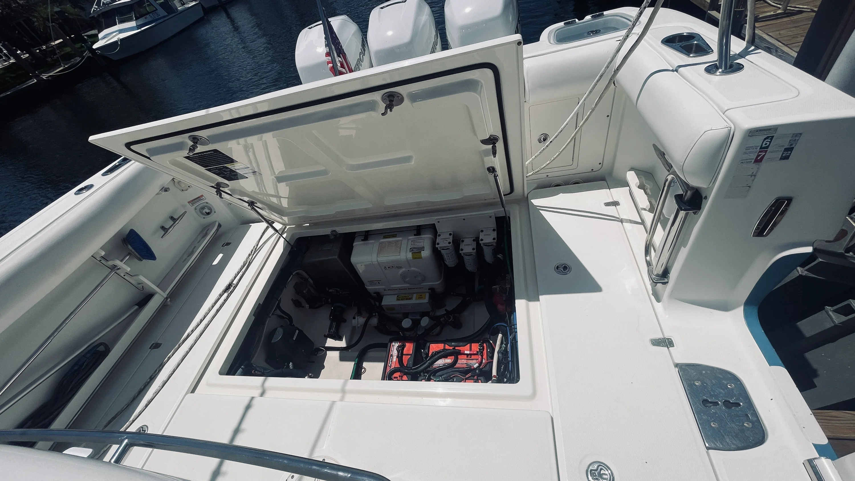 2013 Boston Whaler 370 OUTRAGE Image Thumbnail #18