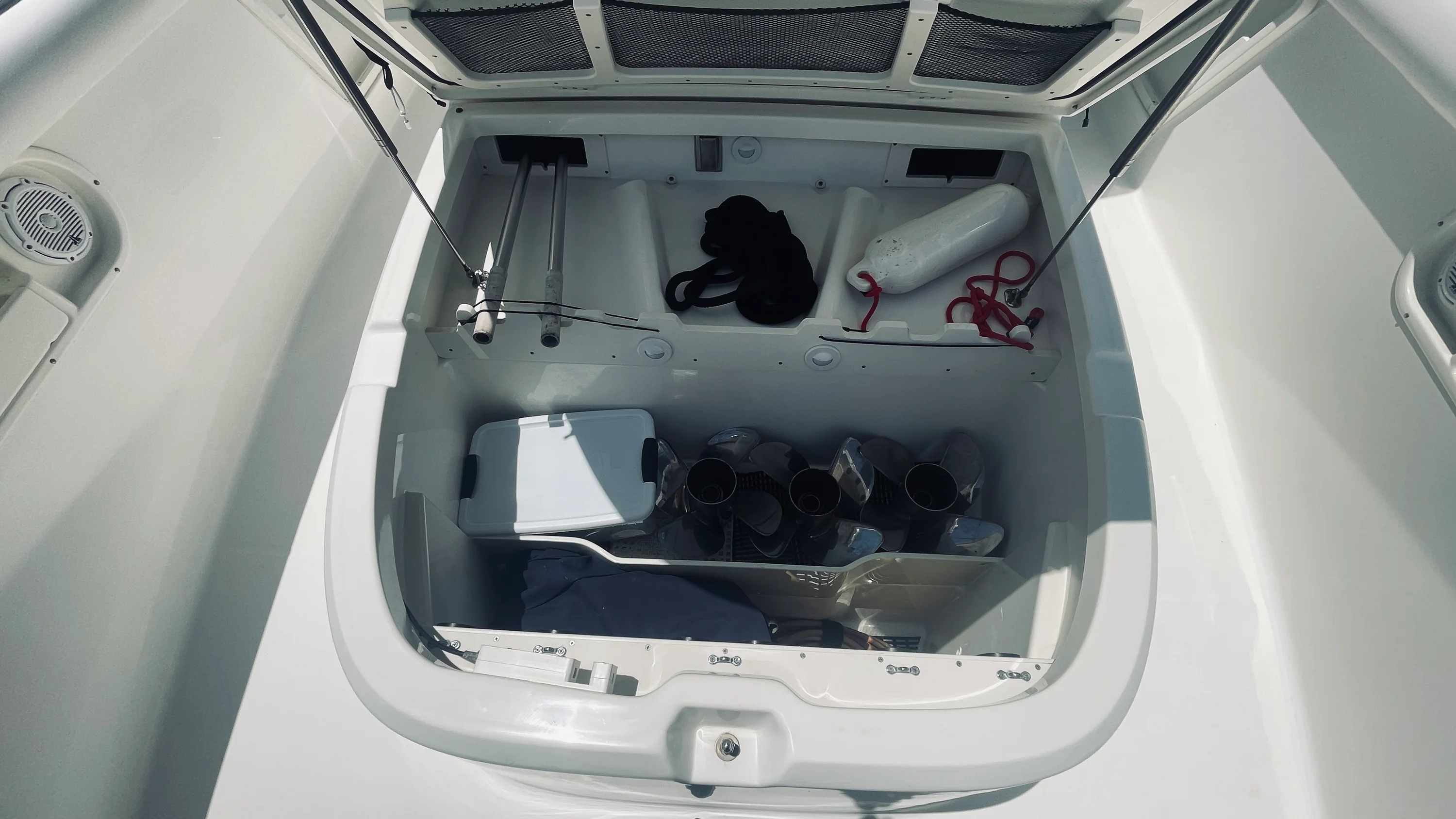 2013 Boston Whaler 370 OUTRAGE Image Thumbnail #33